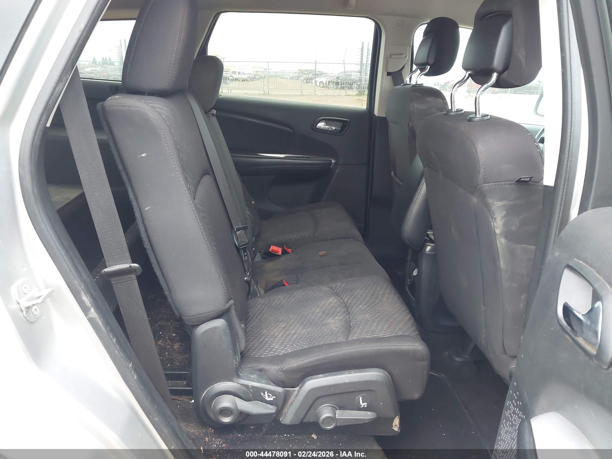 DODGE JOURNEY image 8