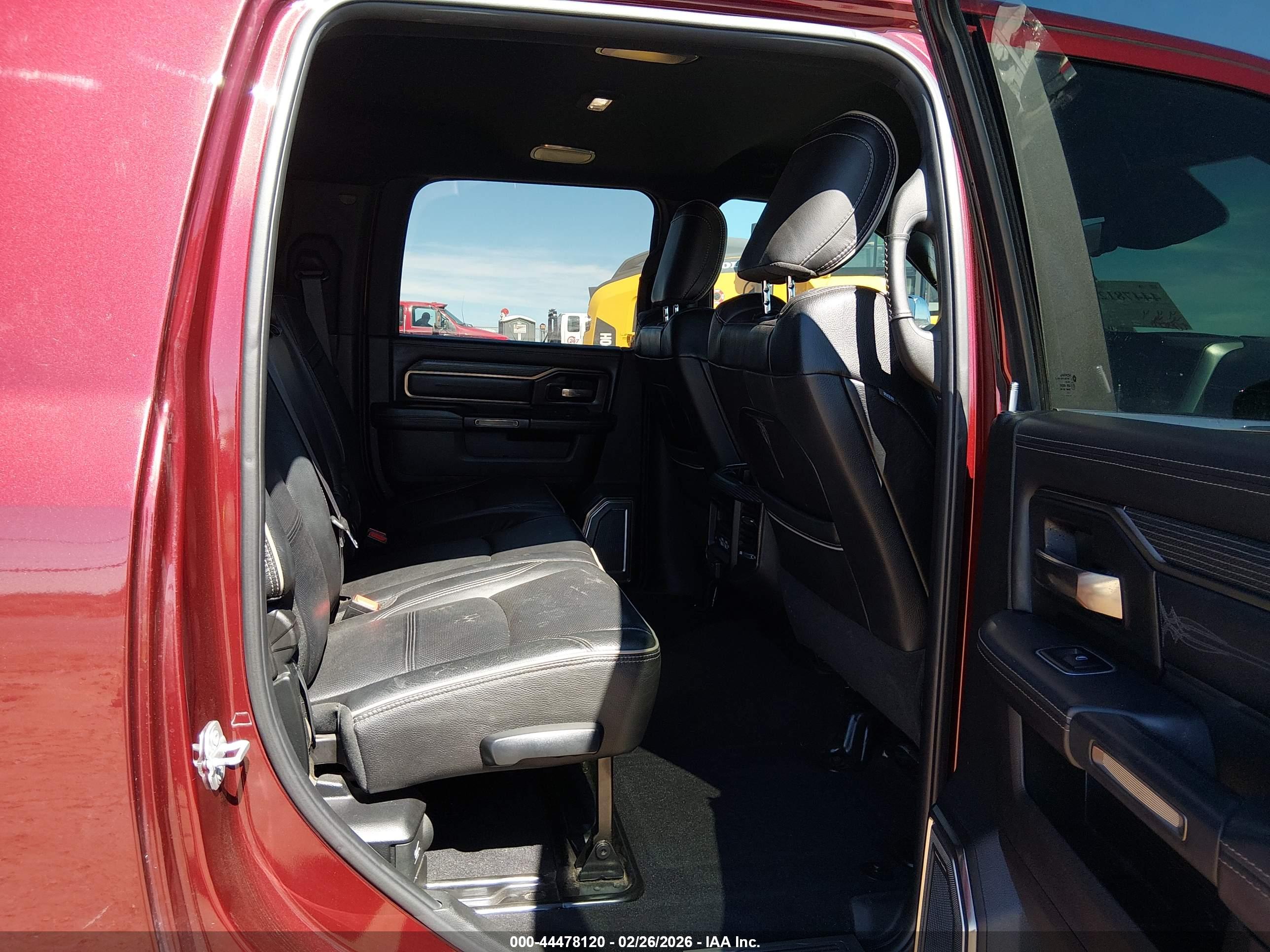 RAM 2500 image 8