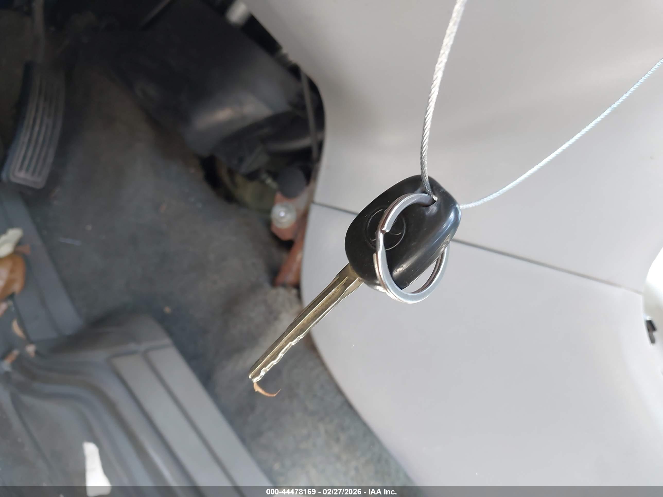 TOYOTA COROLLA image 11