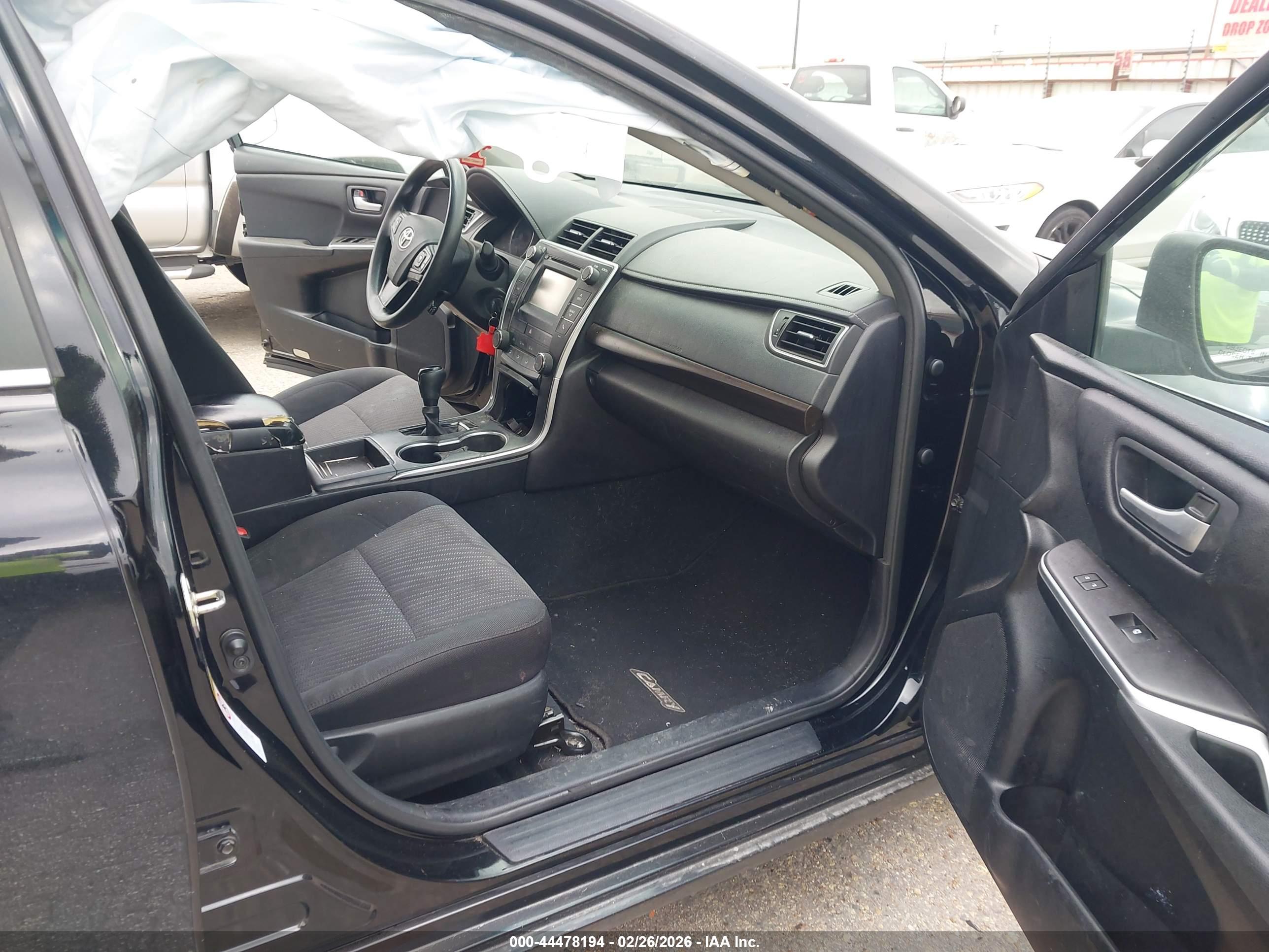 TOYOTA CAMRY image 5