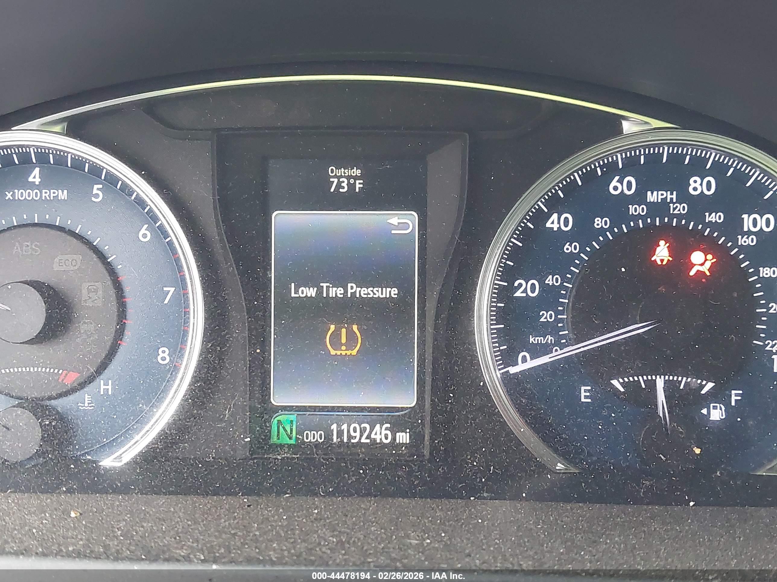 TOYOTA CAMRY image 7