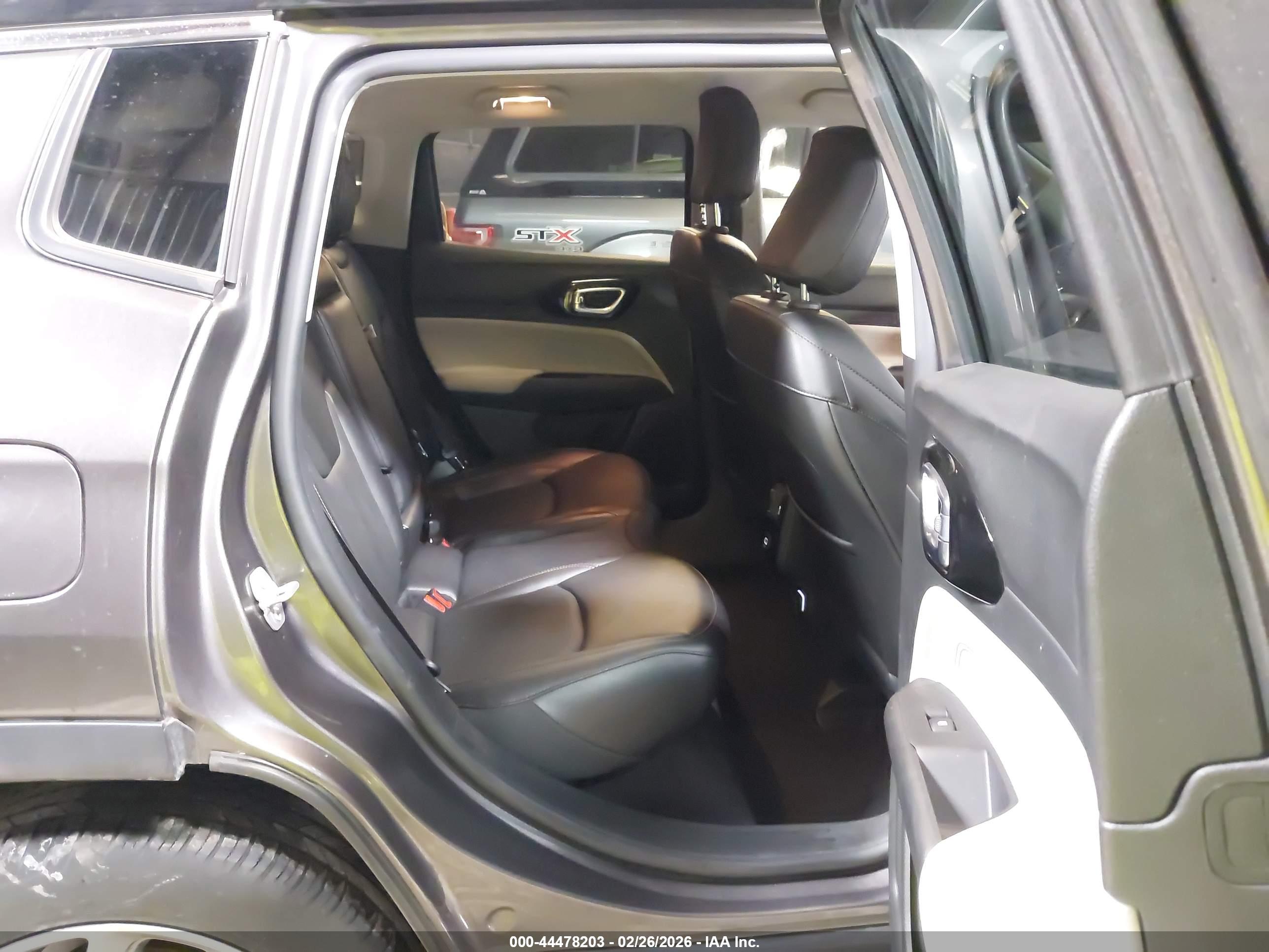 JEEP COMPASS image 8