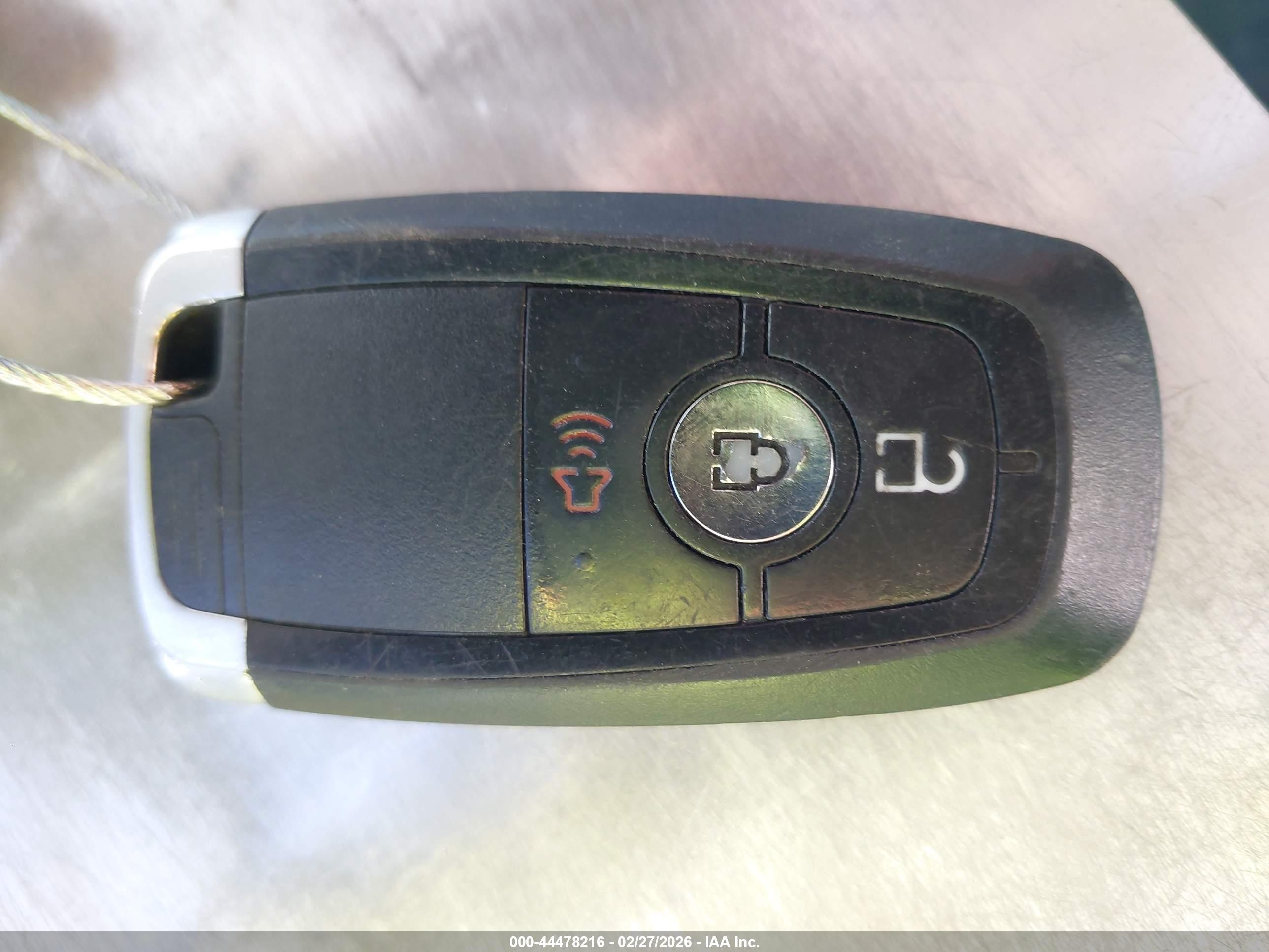 FORD FUSION image 11