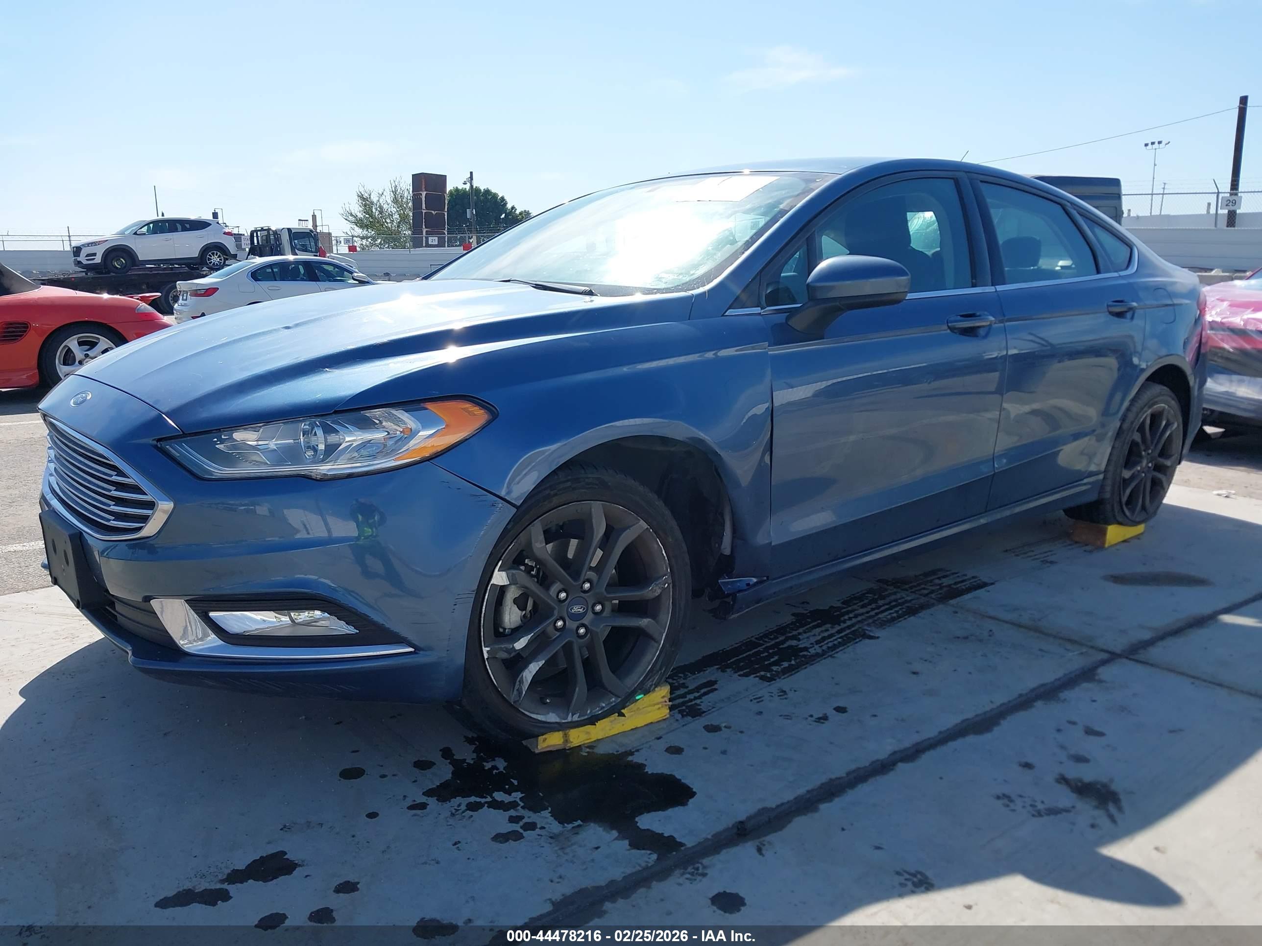 FORD FUSION image 2