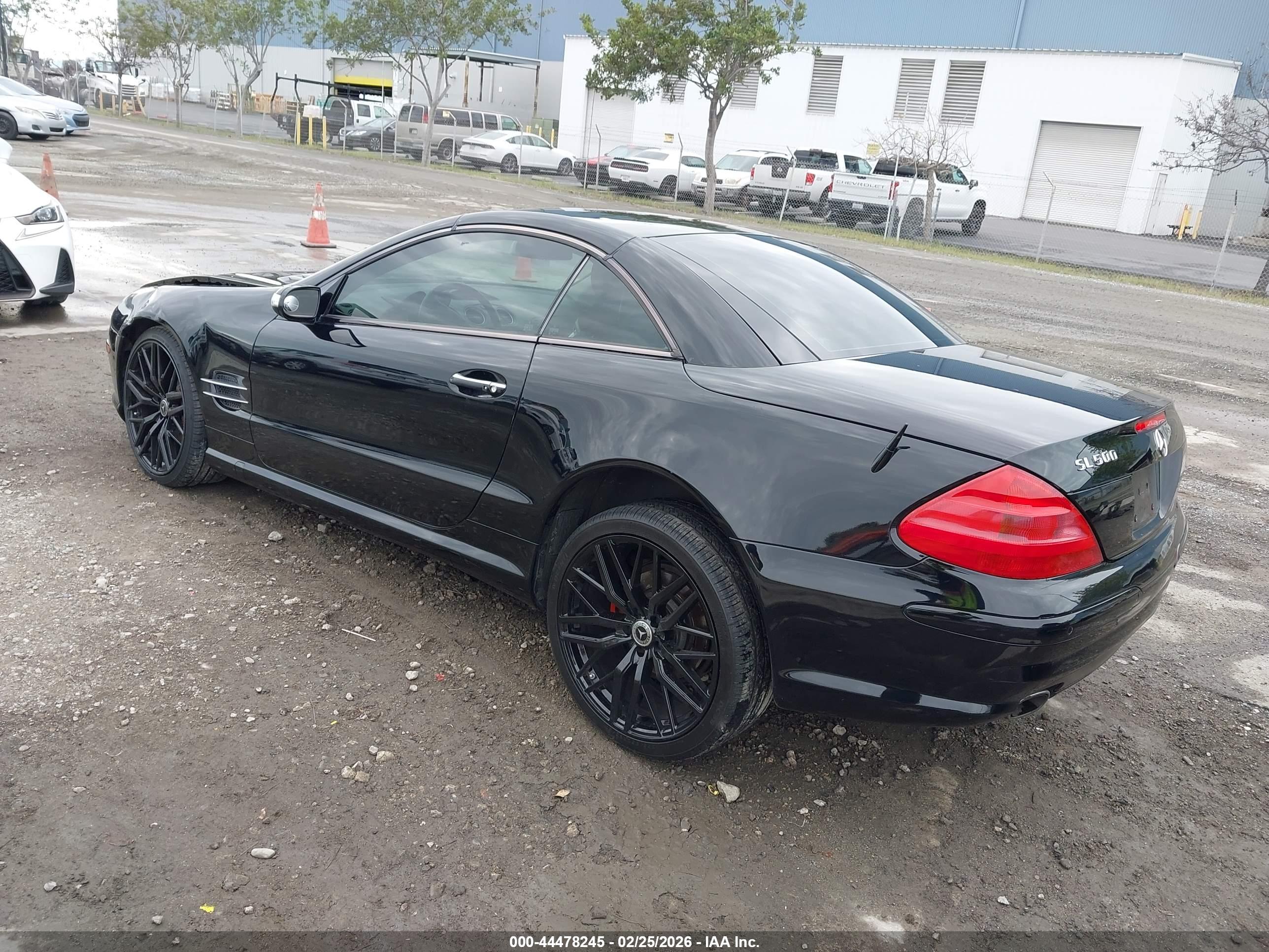 MERCEDES-BENZ SL image 3