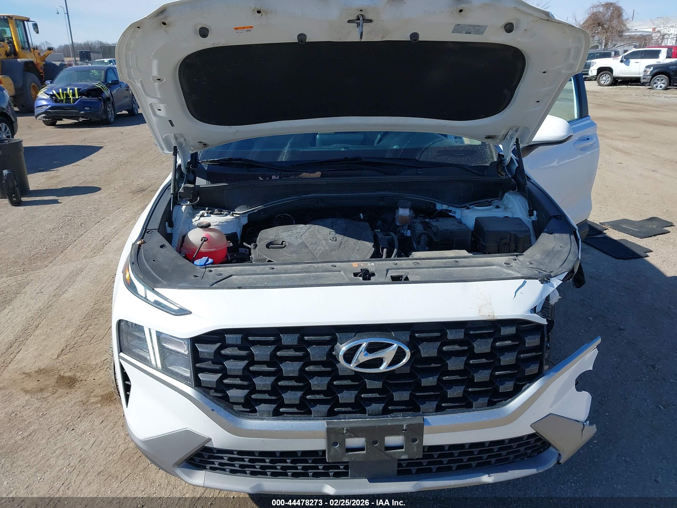 HYUNDAI SANTA image 10