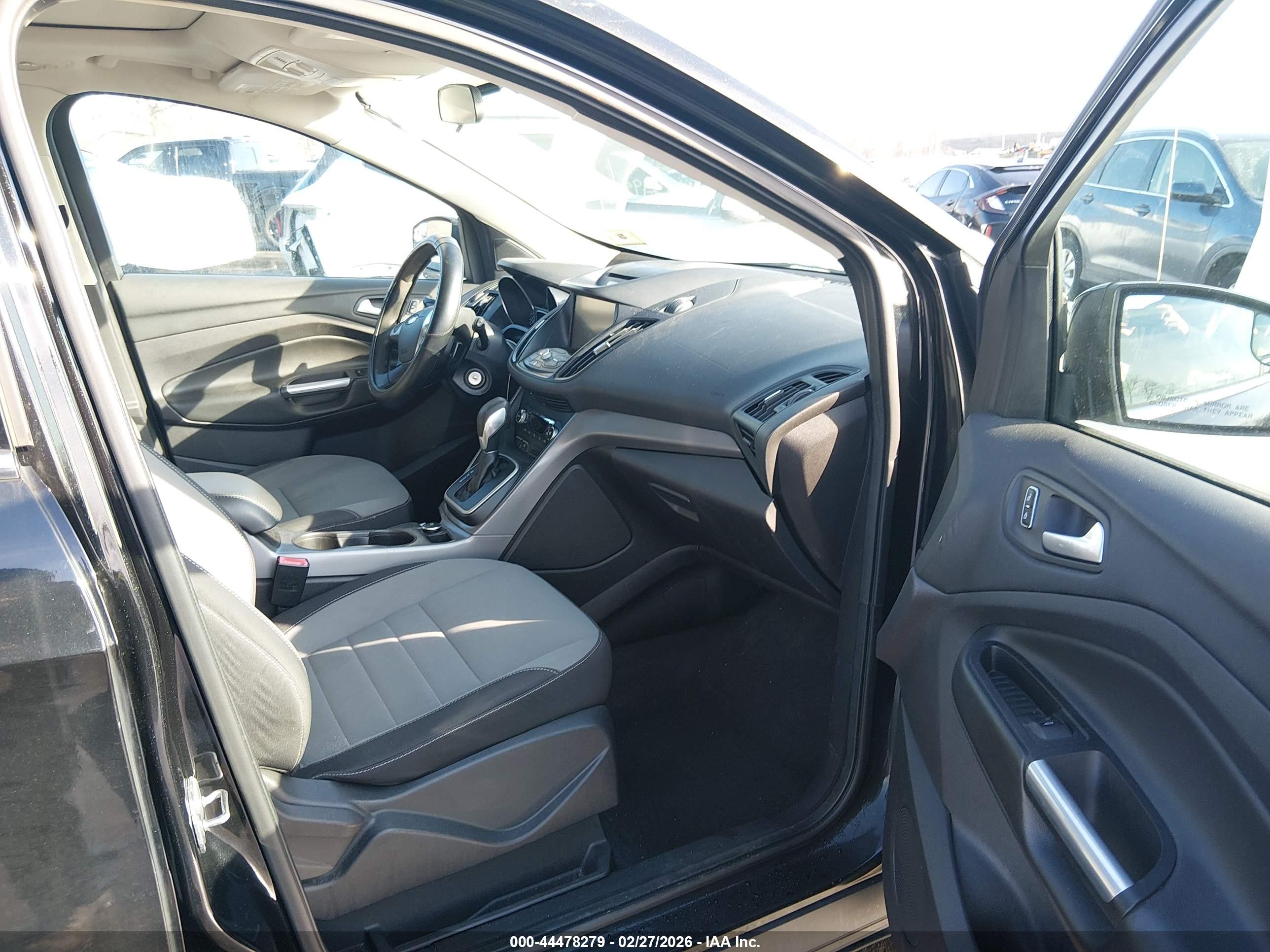 FORD ESCAPE image 5