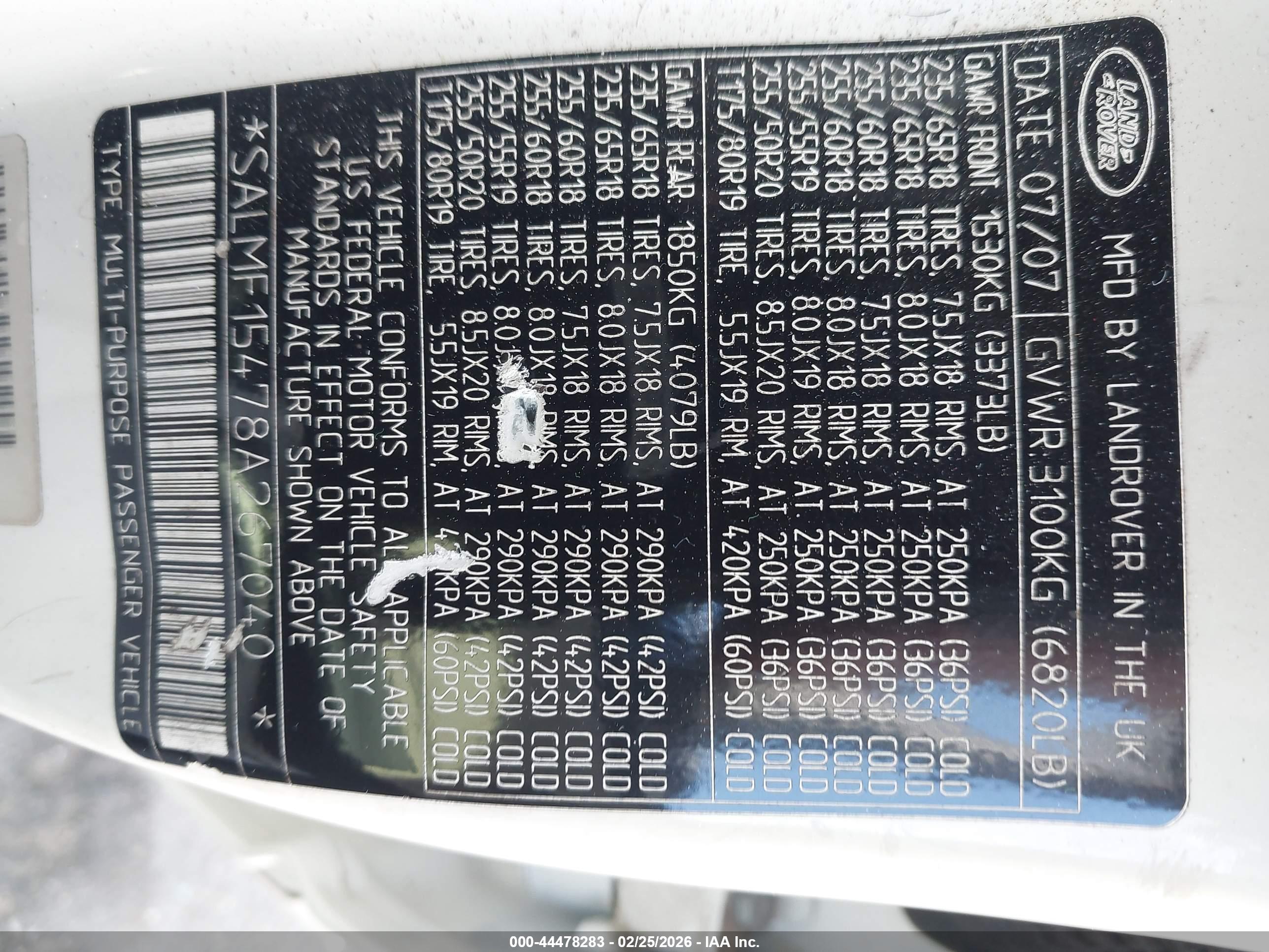 LAND ROVER image 9