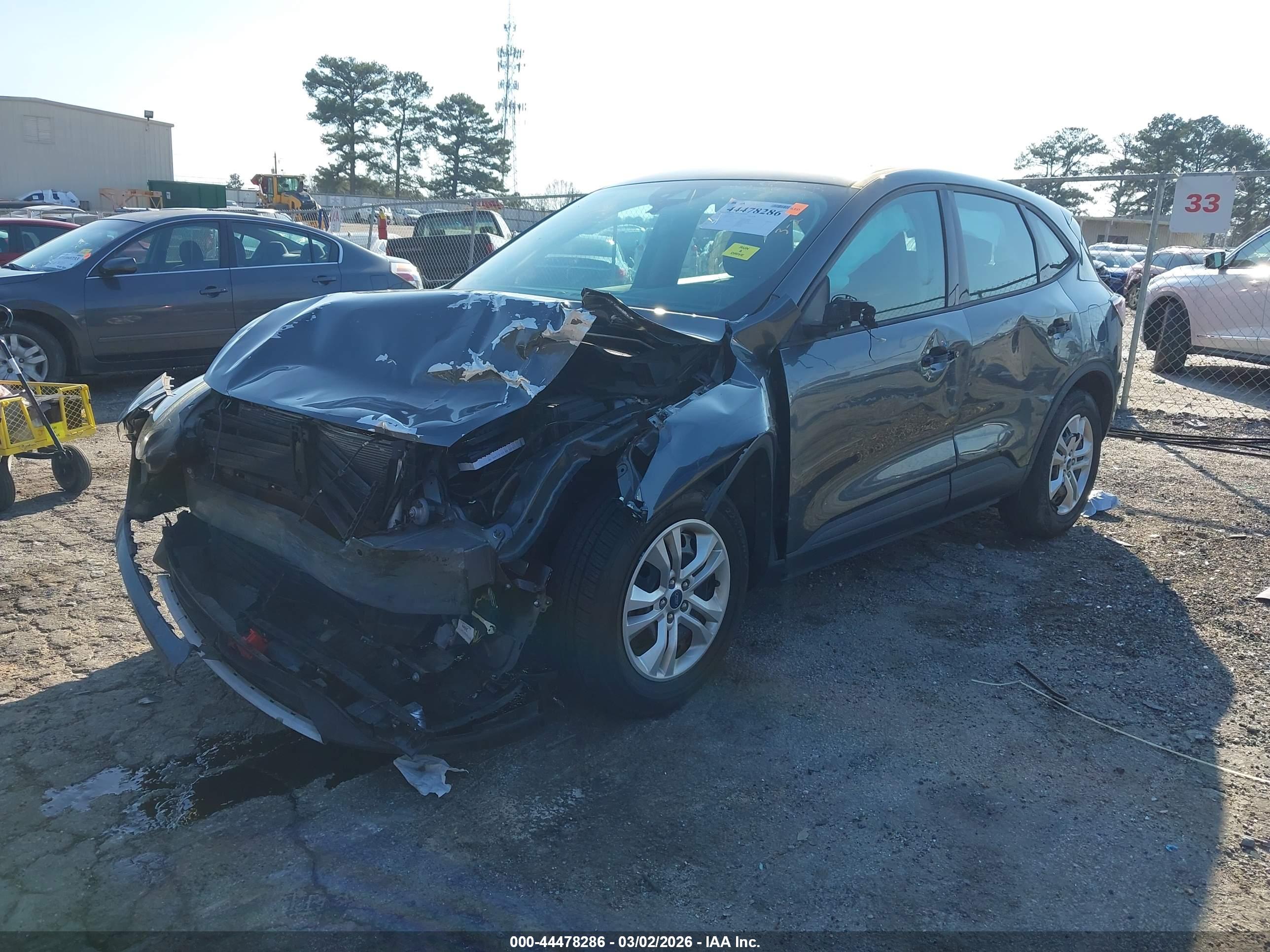 FORD ESCAPE image 2