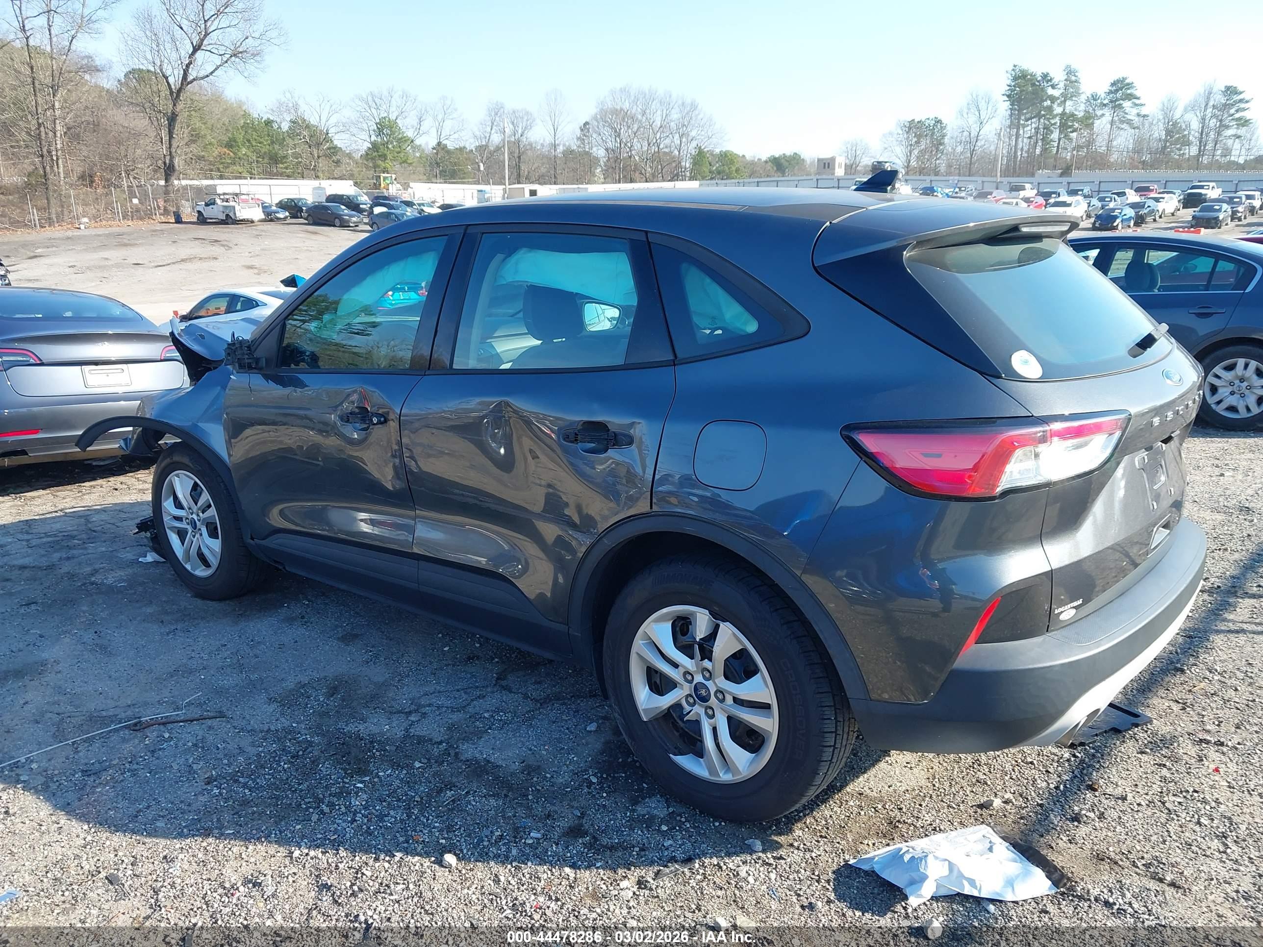 FORD ESCAPE image 3