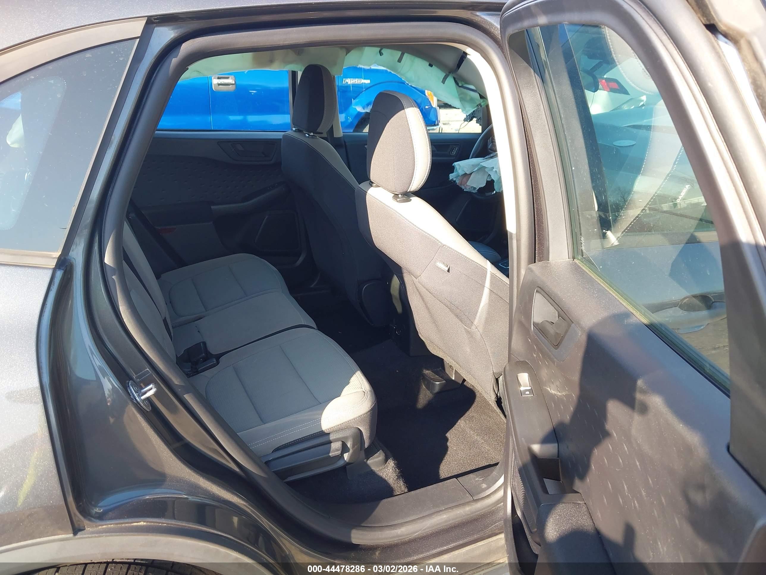 FORD ESCAPE image 8