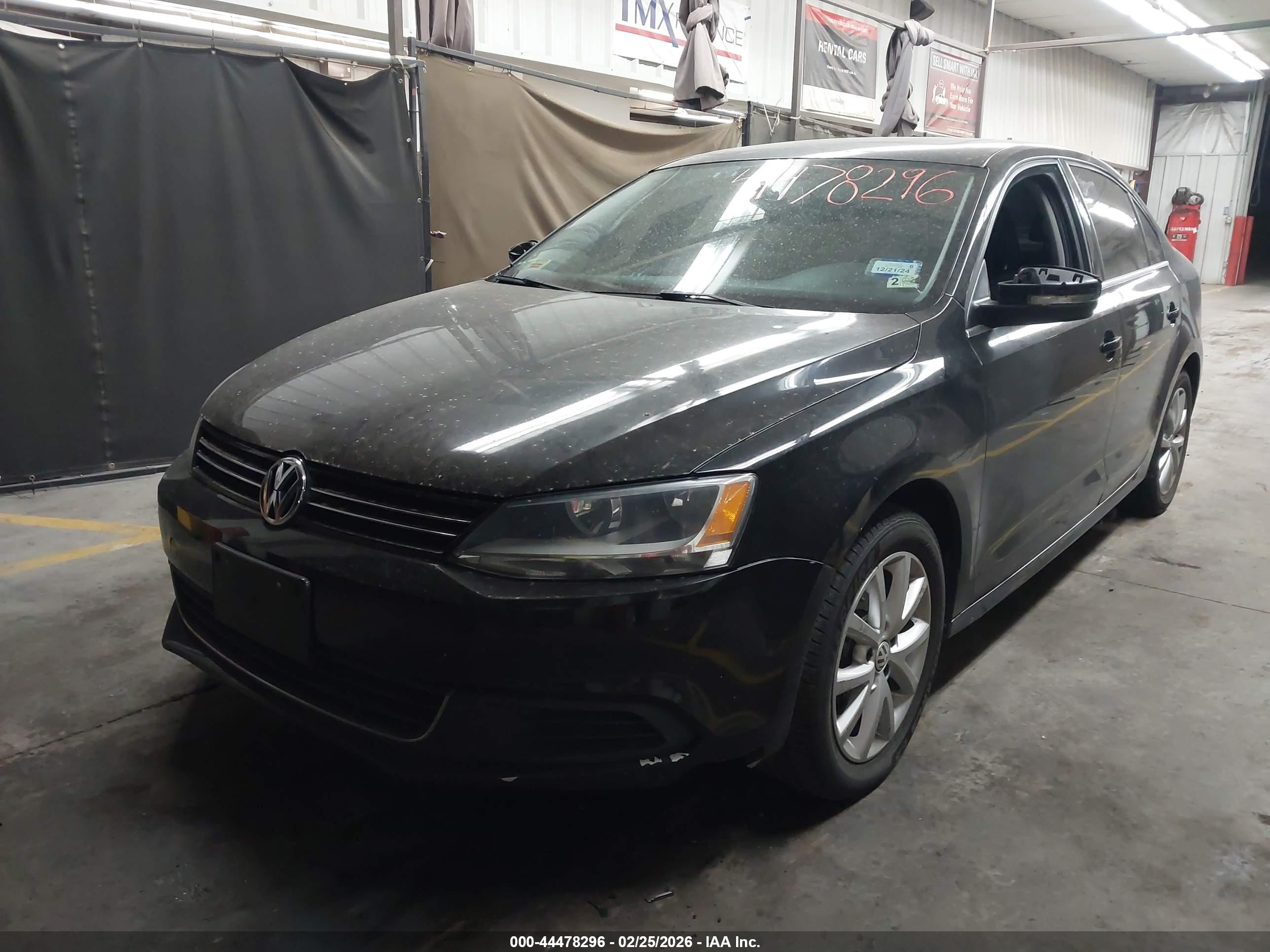 VOLKSWAGEN JETTA image 2
