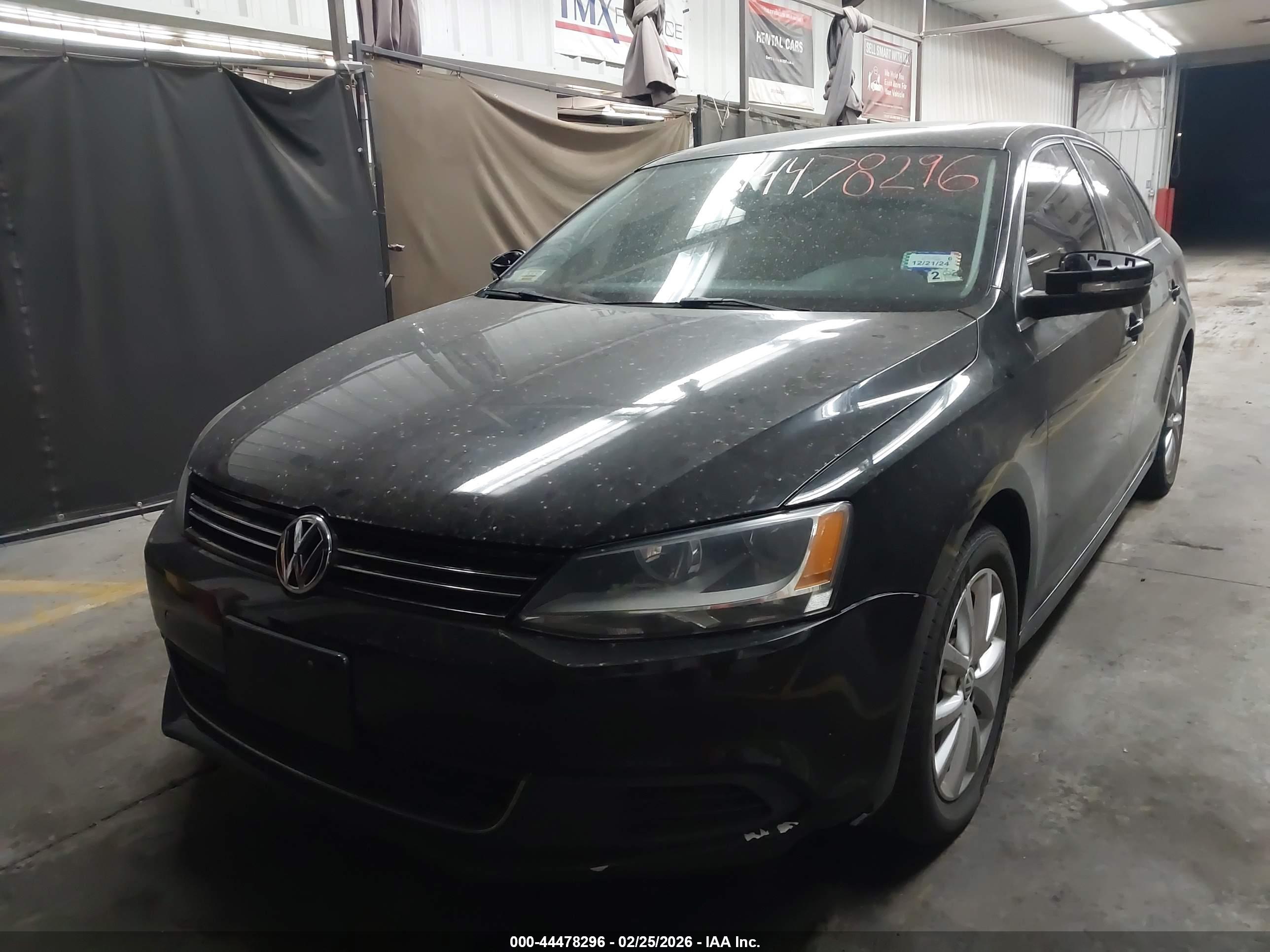 VOLKSWAGEN JETTA image 6