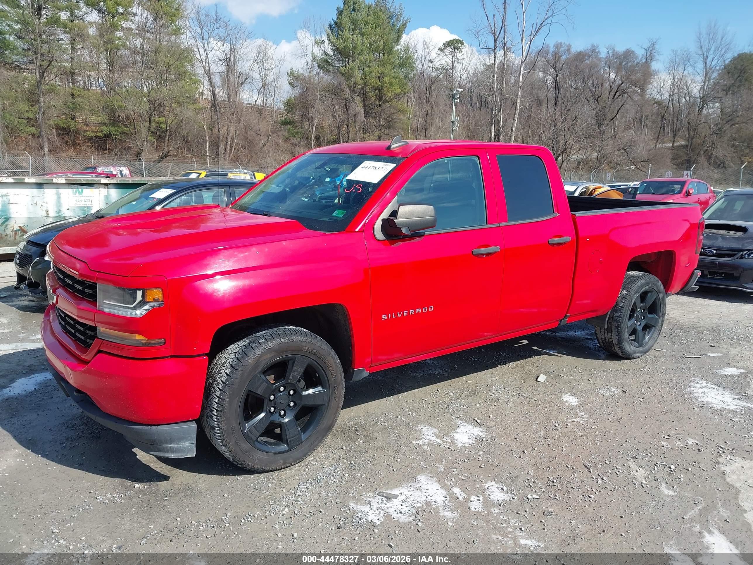 CHEVROLET SILVERADO image 2