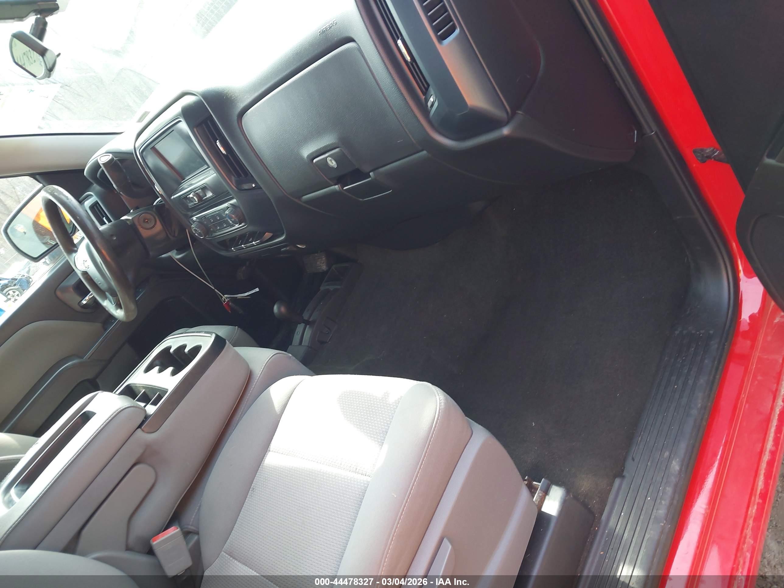 CHEVROLET SILVERADO image 5