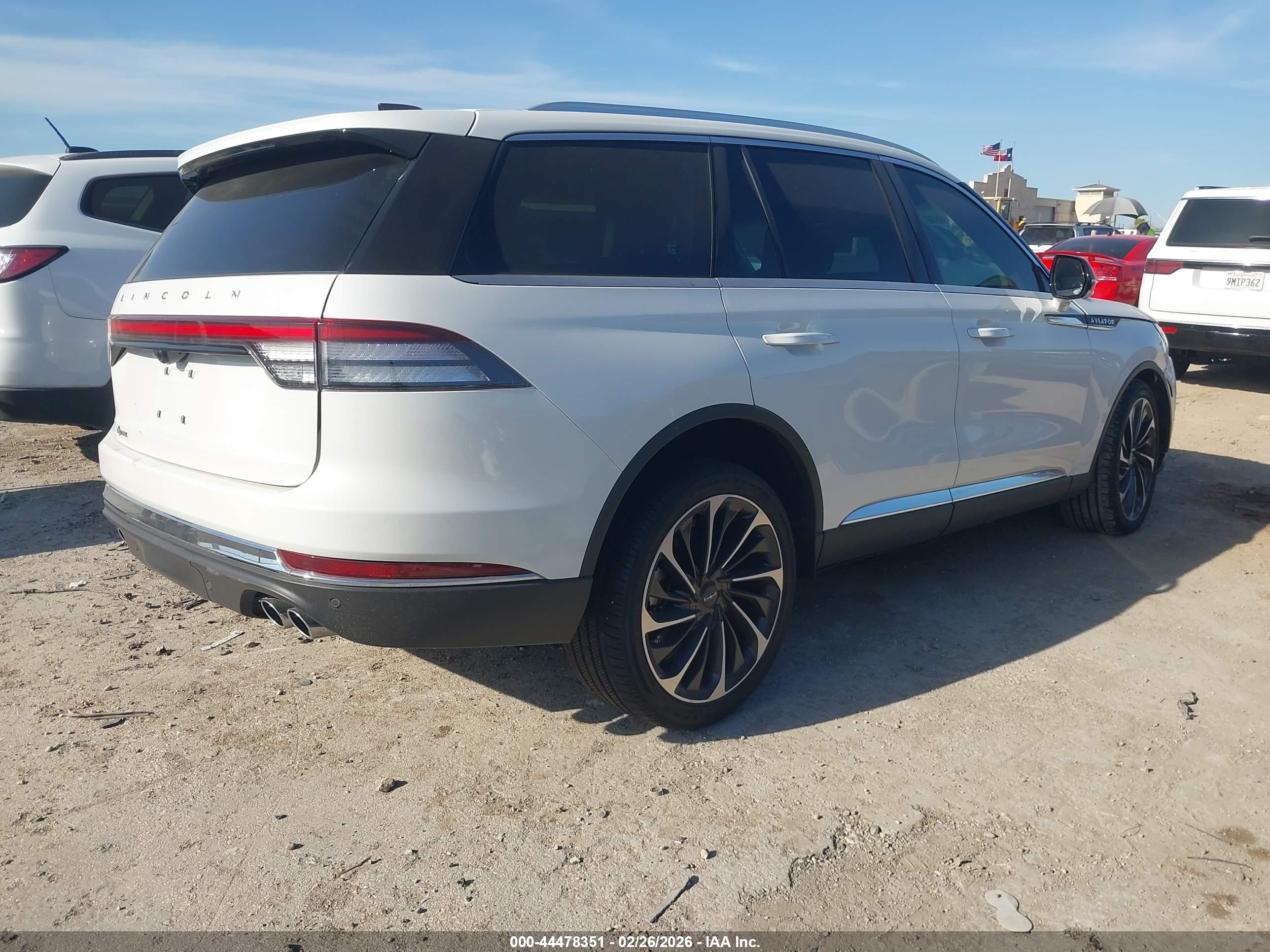 LINCOLN AVIATOR image 4
