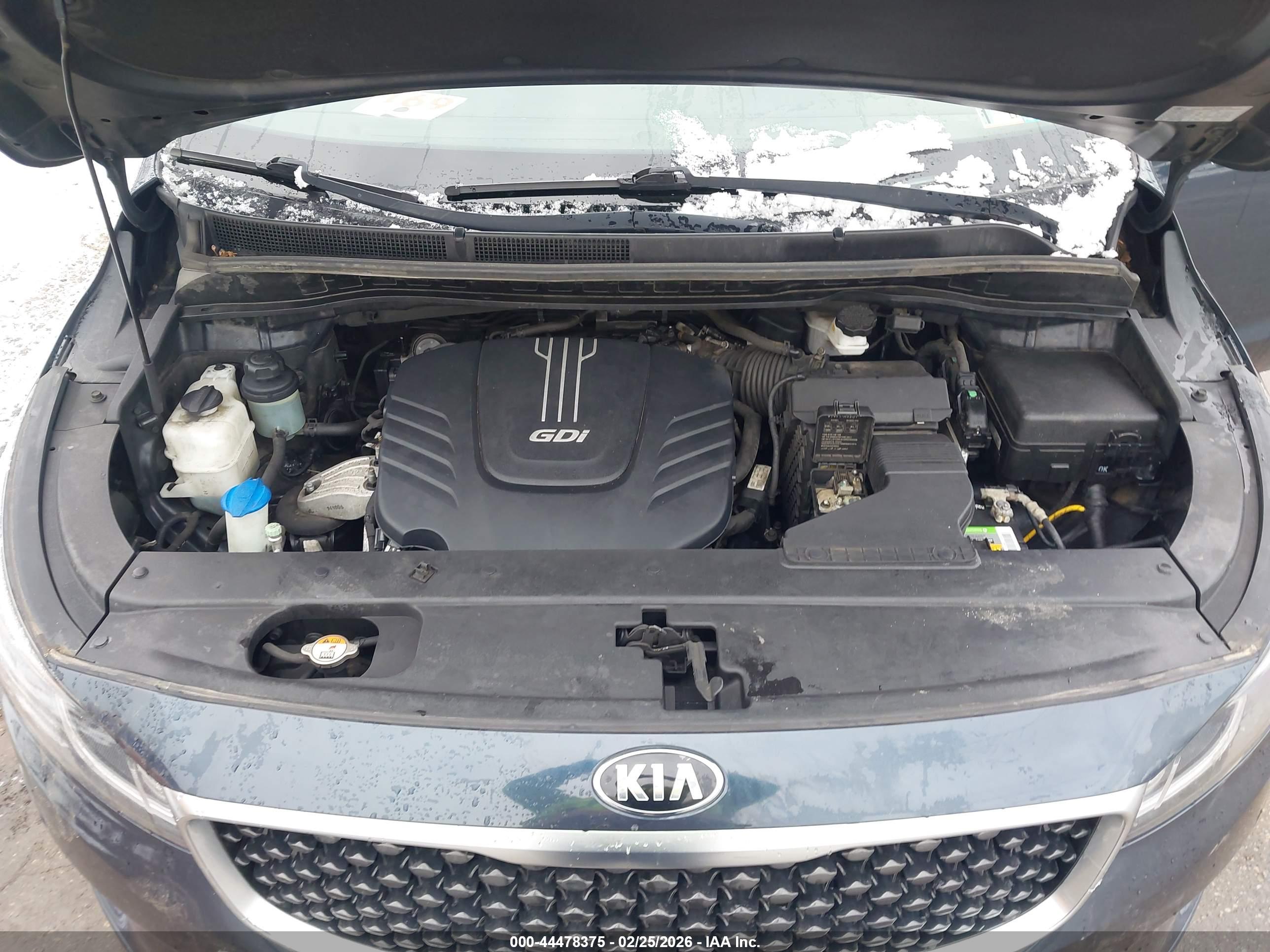 KIA SEDONA image 10