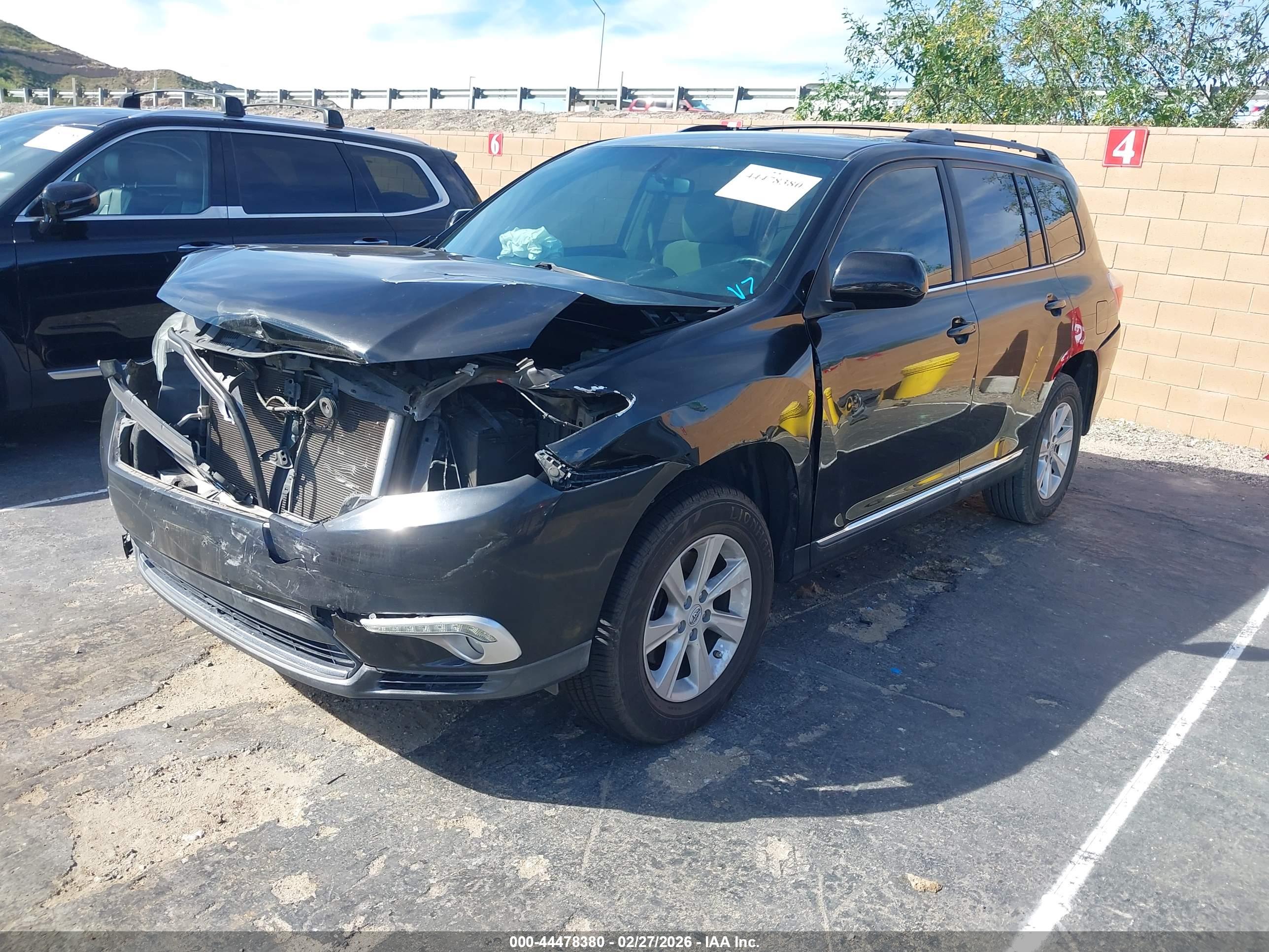TOYOTA HIGHLANDER image 2