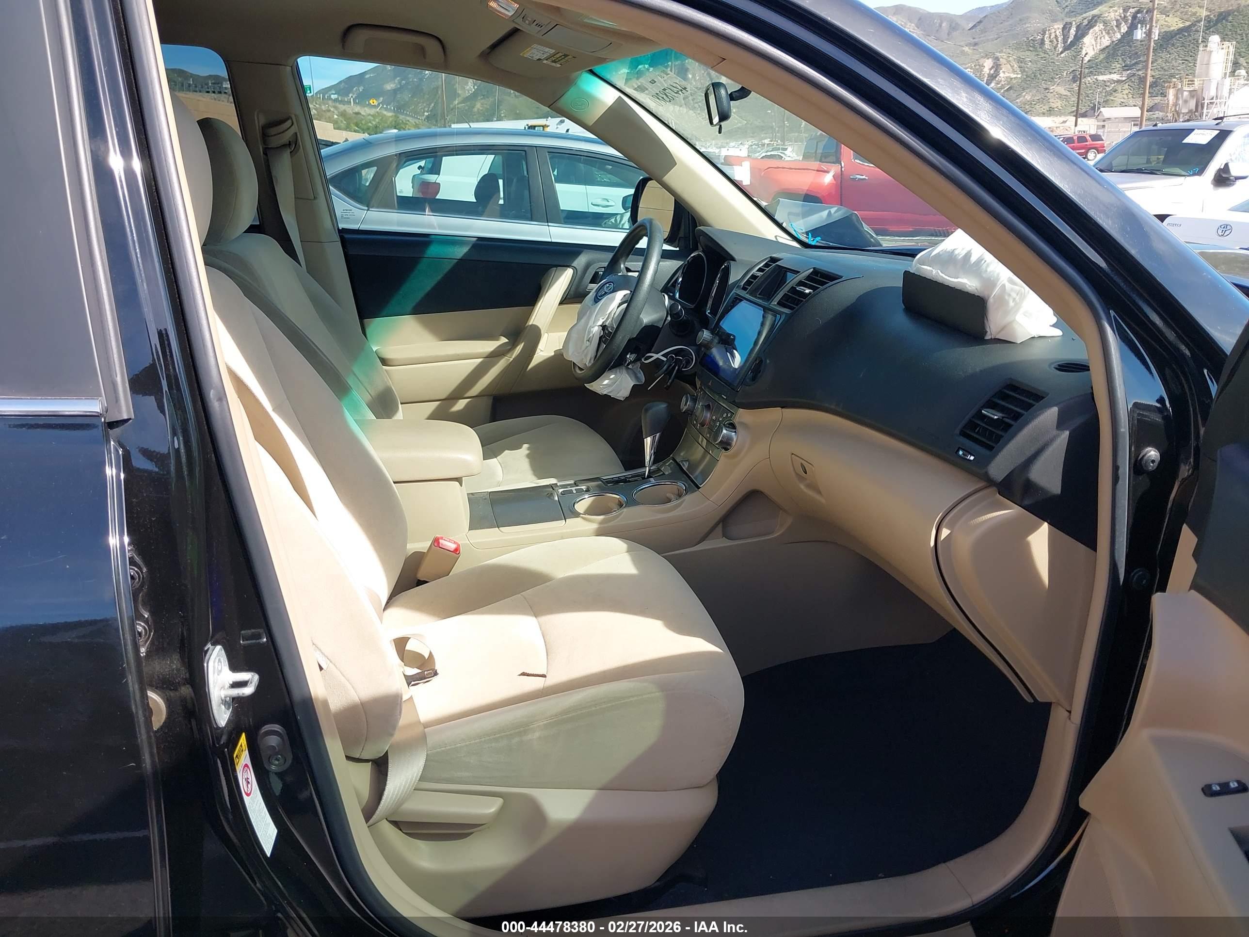 TOYOTA HIGHLANDER image 5
