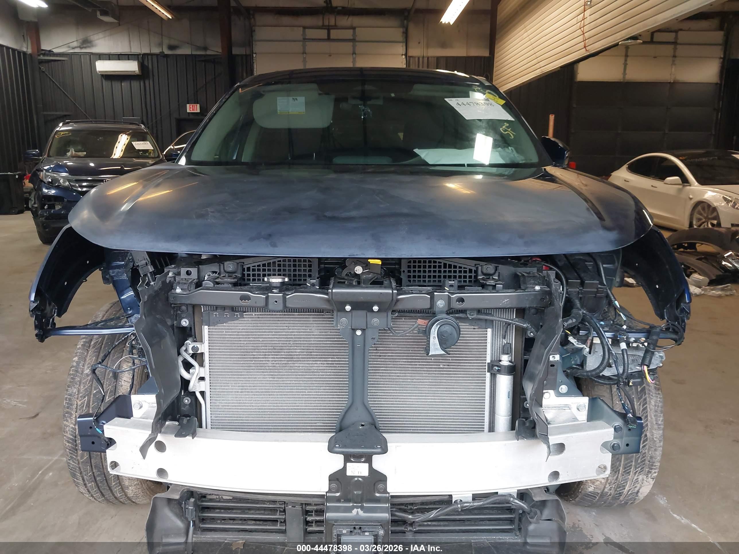 NISSAN PATHFINDER image 6