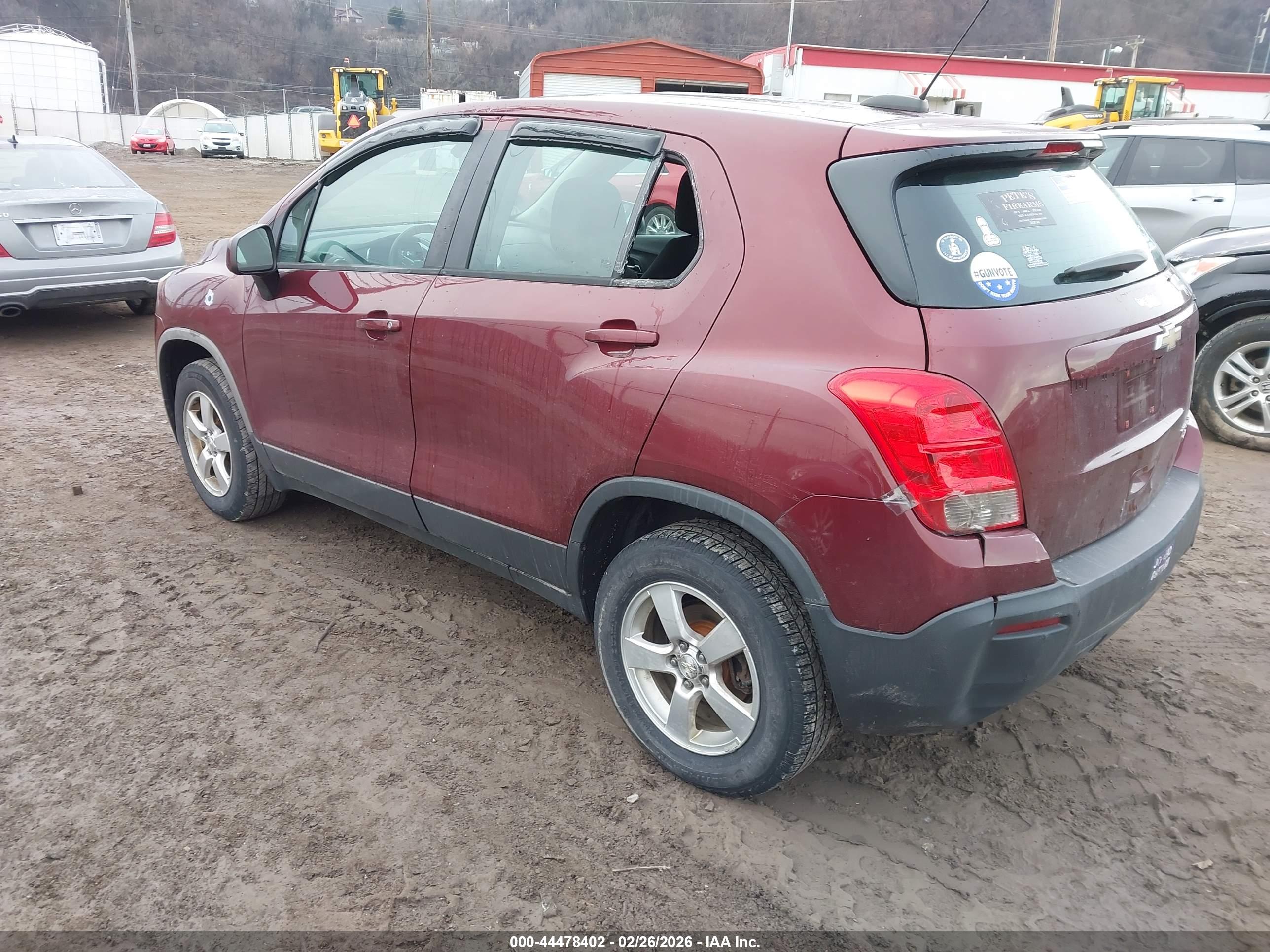 CHEVROLET TRAX image 3