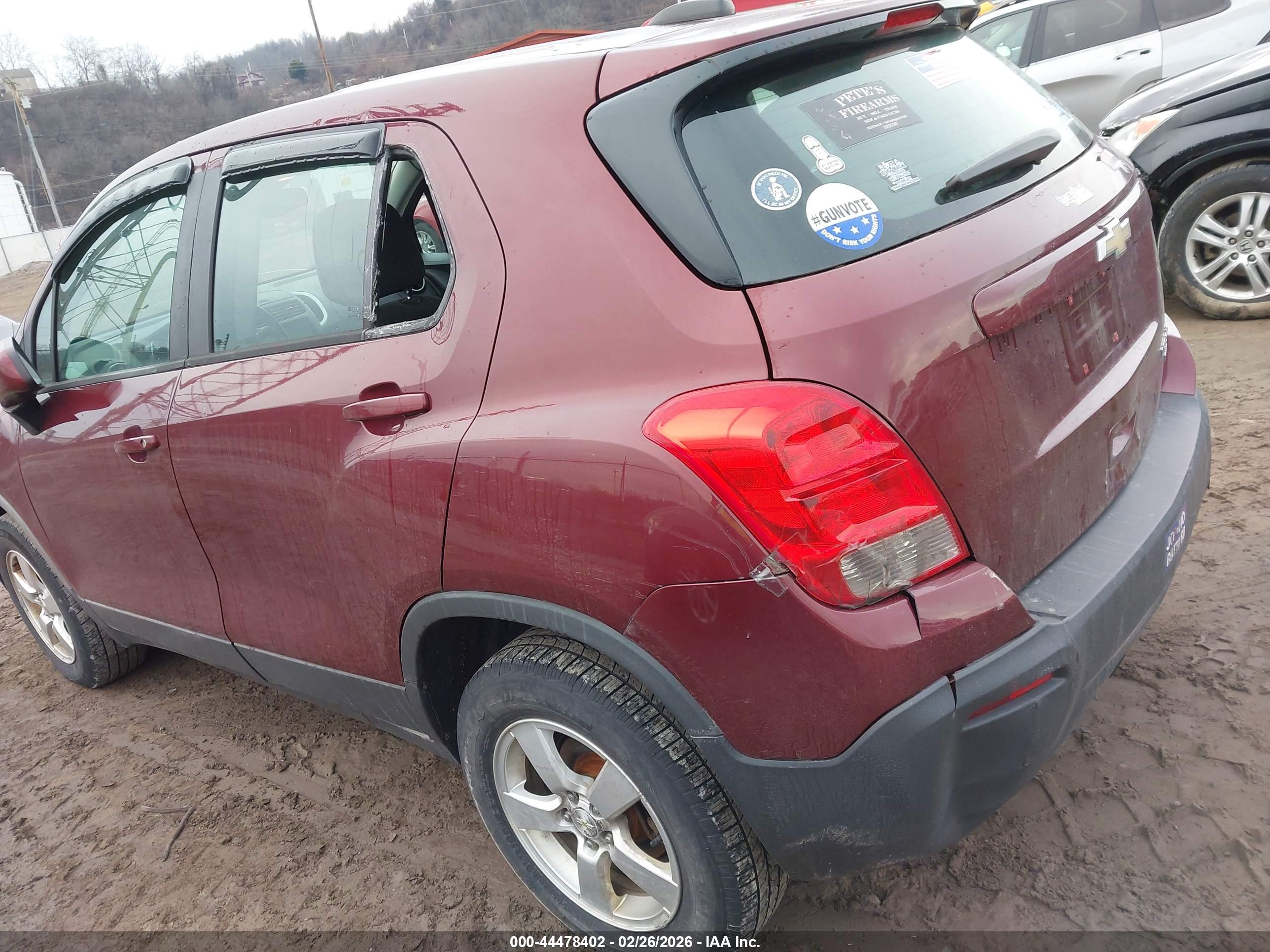 CHEVROLET TRAX image 6