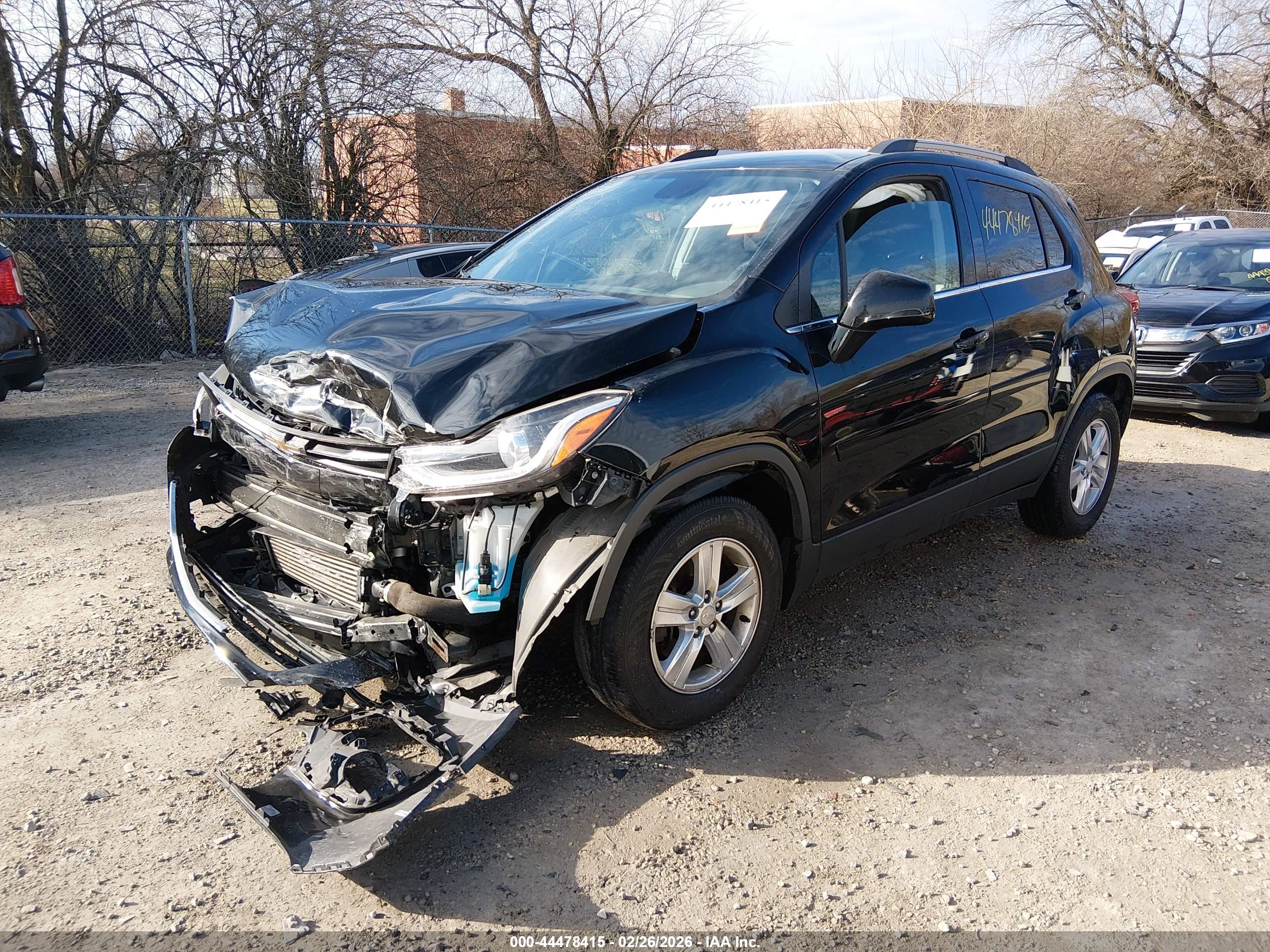 CHEVROLET TRAX image 2