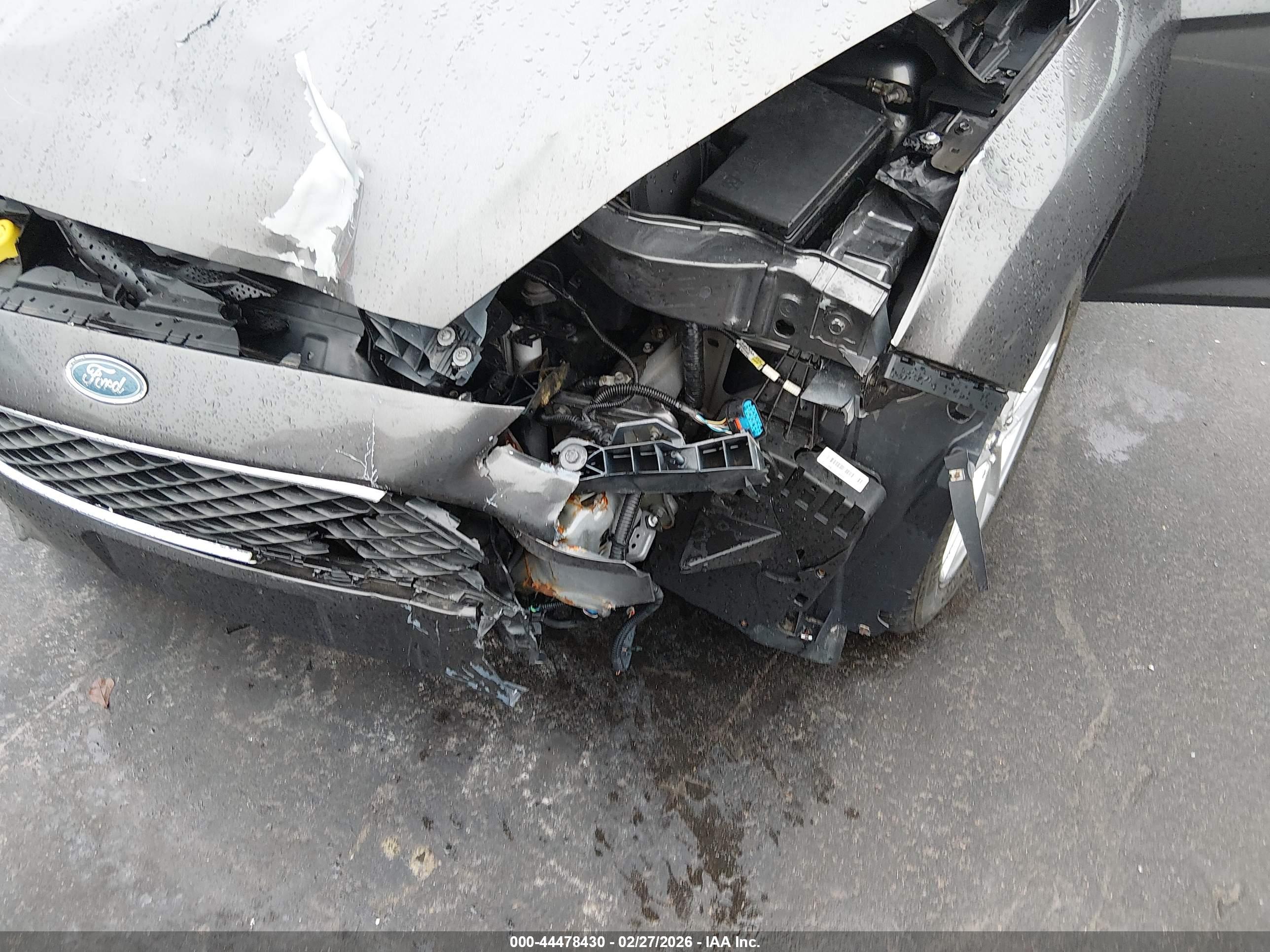 FORD FOCUS image 6