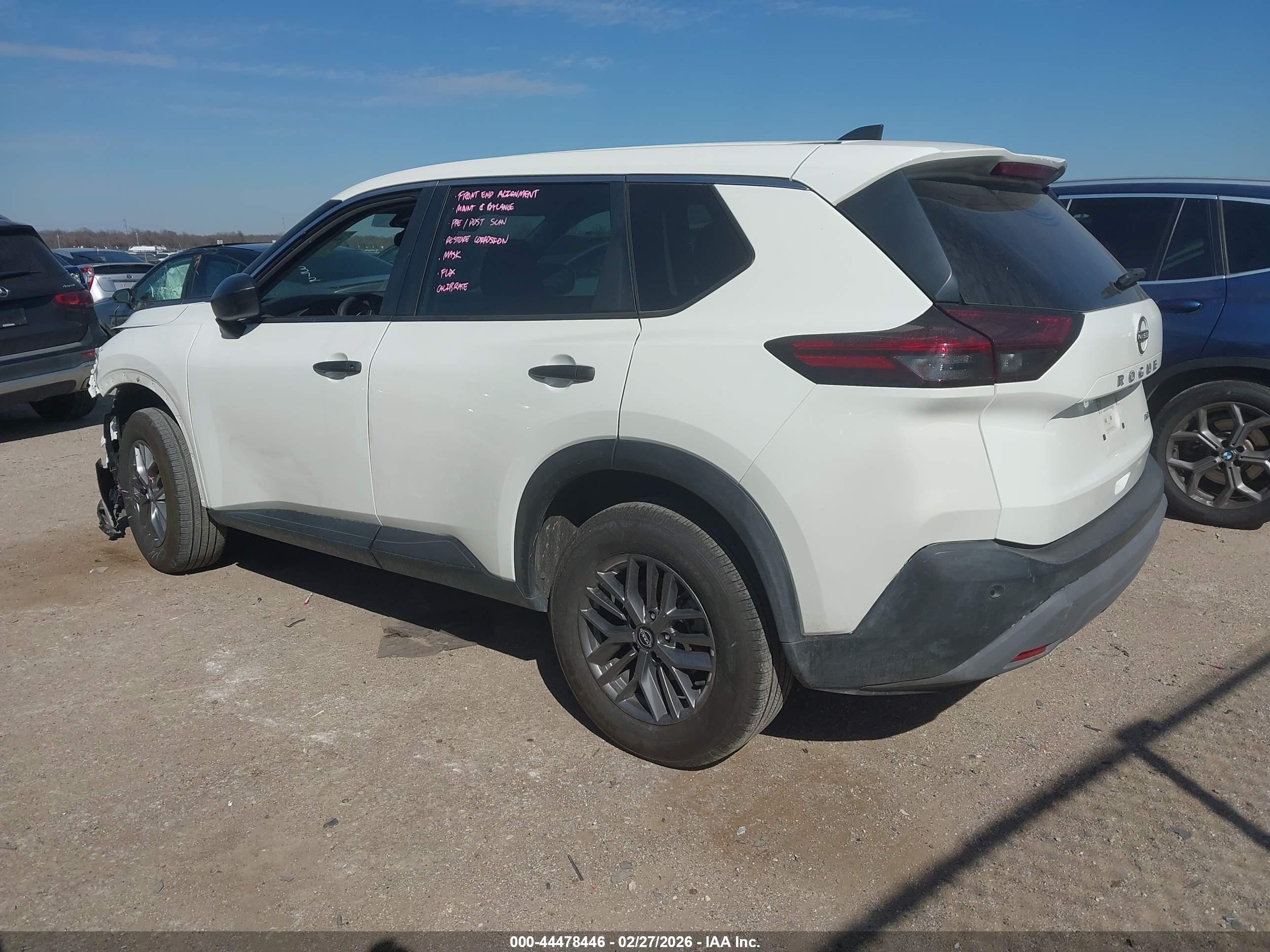 NISSAN ROGUE image 3