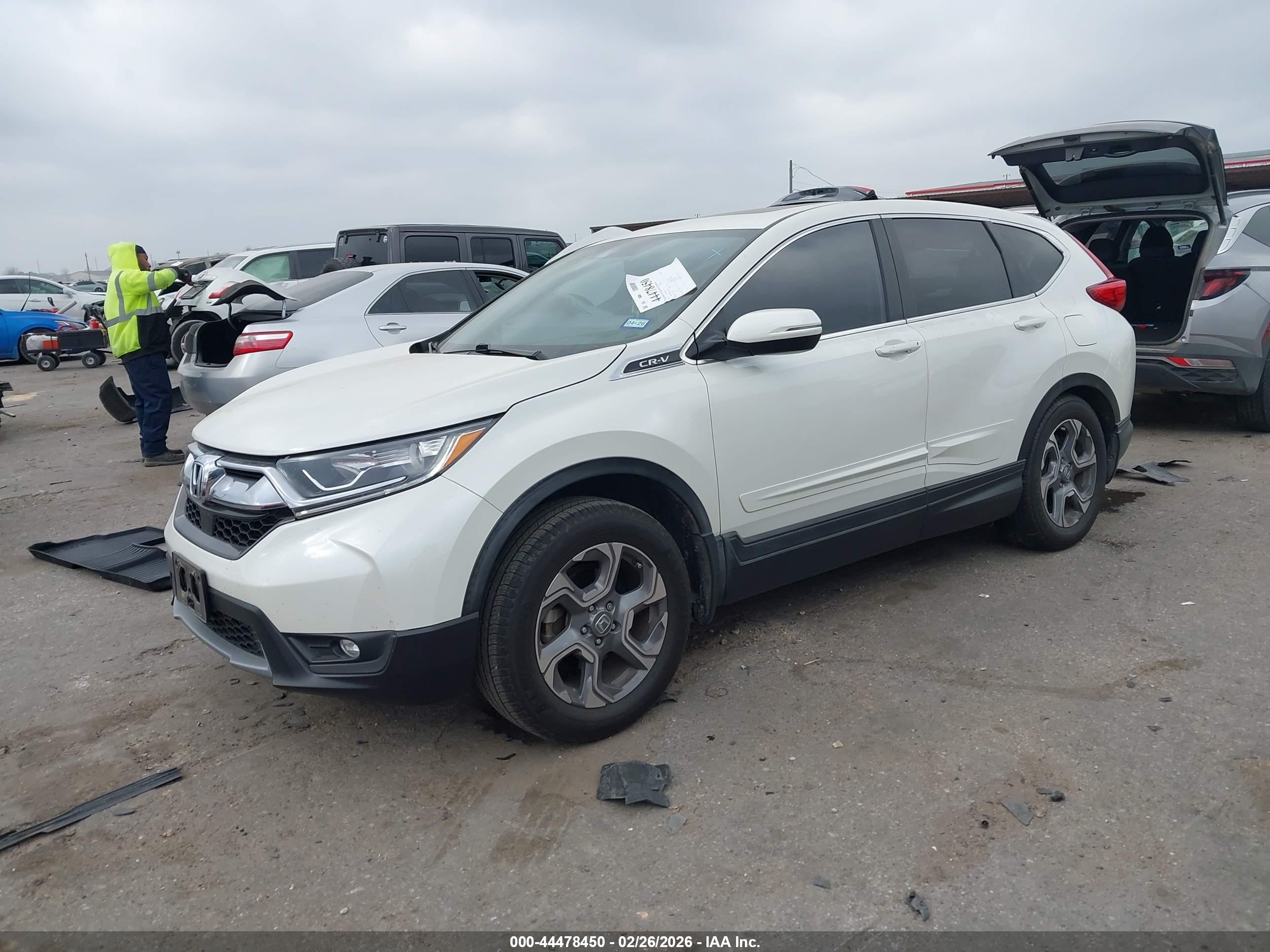 HONDA CR-V image 2