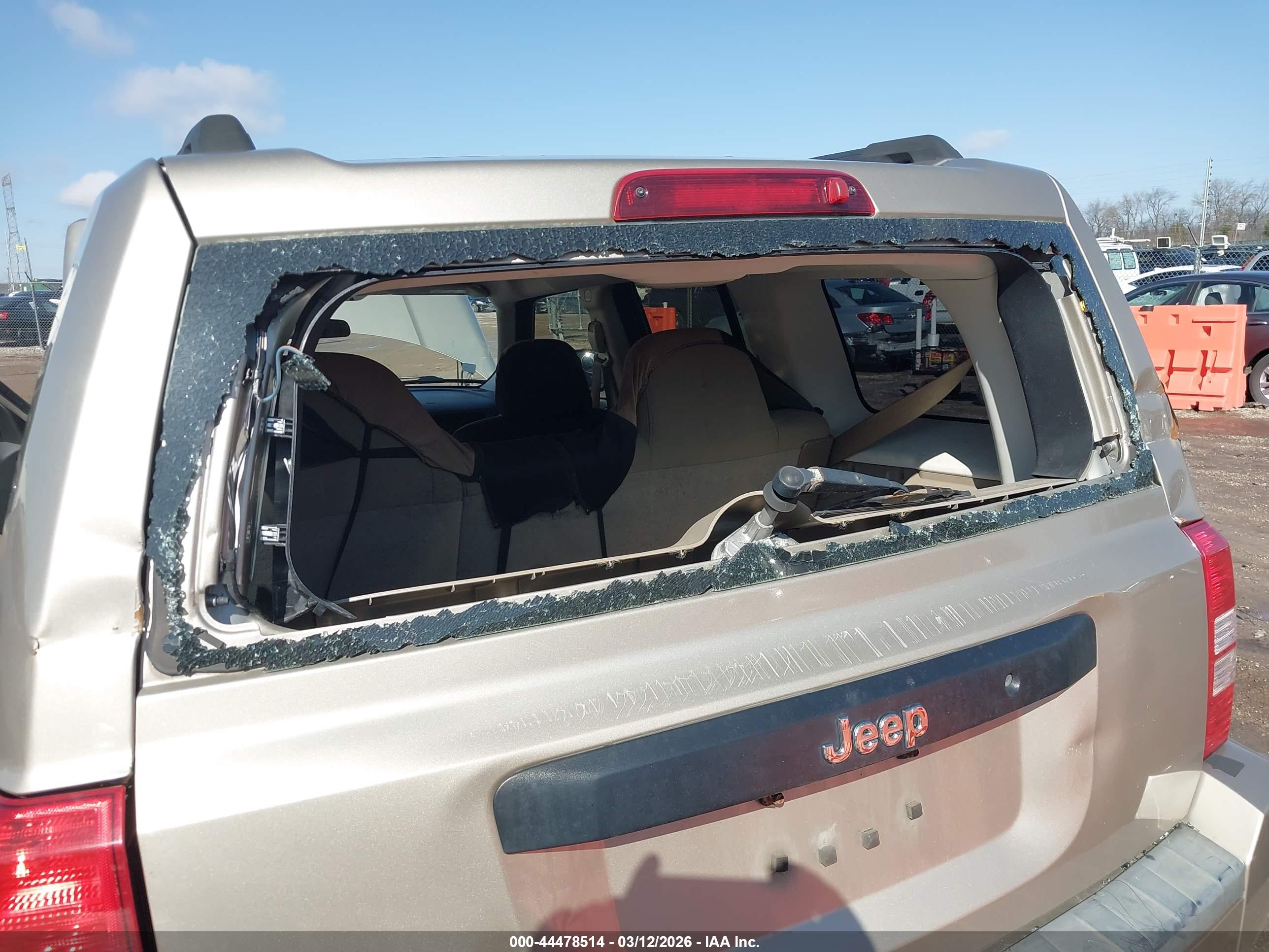 JEEP PATRIOT image 6
