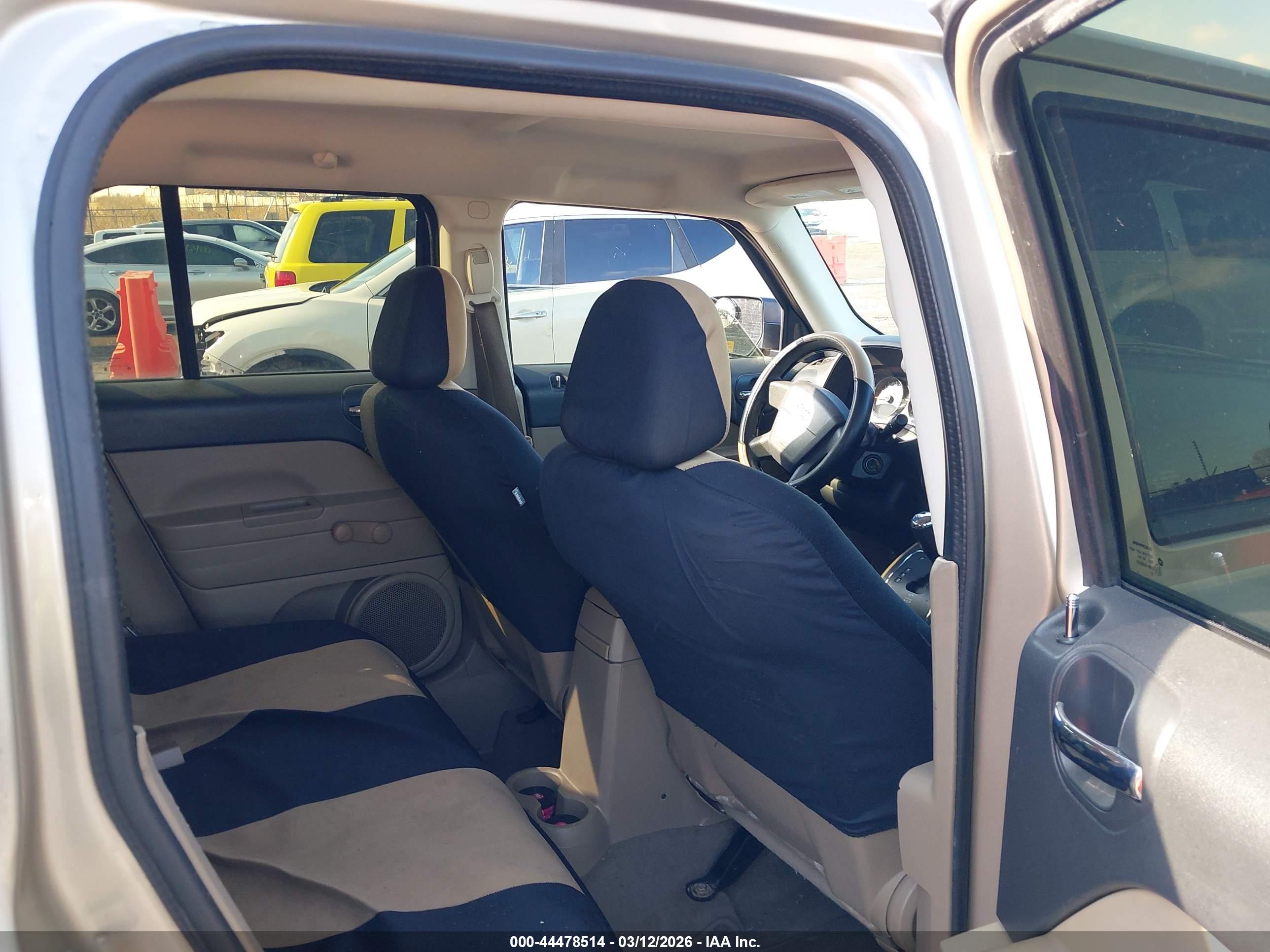 JEEP PATRIOT image 8