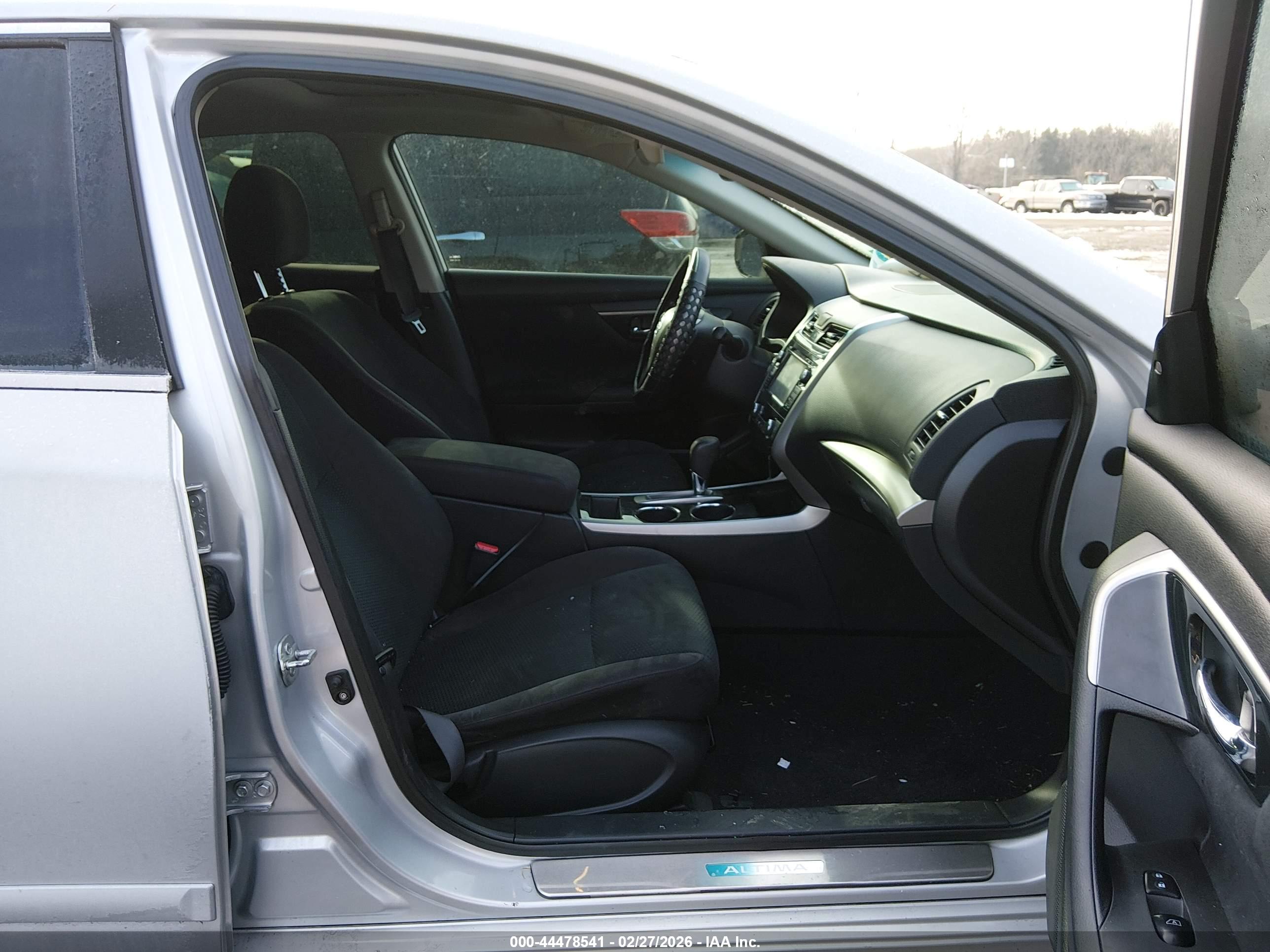 NISSAN ALTIMA image 5