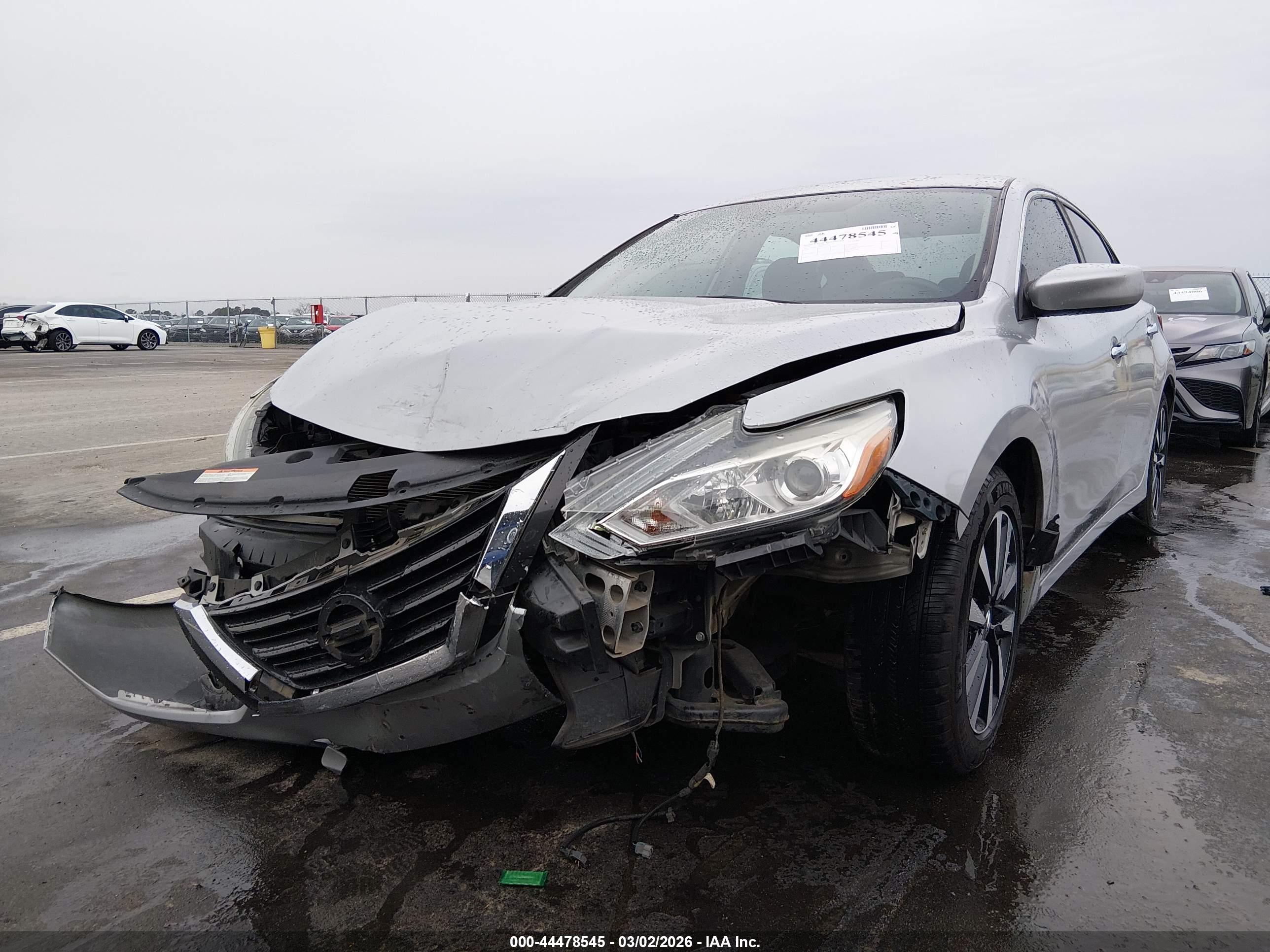 NISSAN ALTIMA image 6