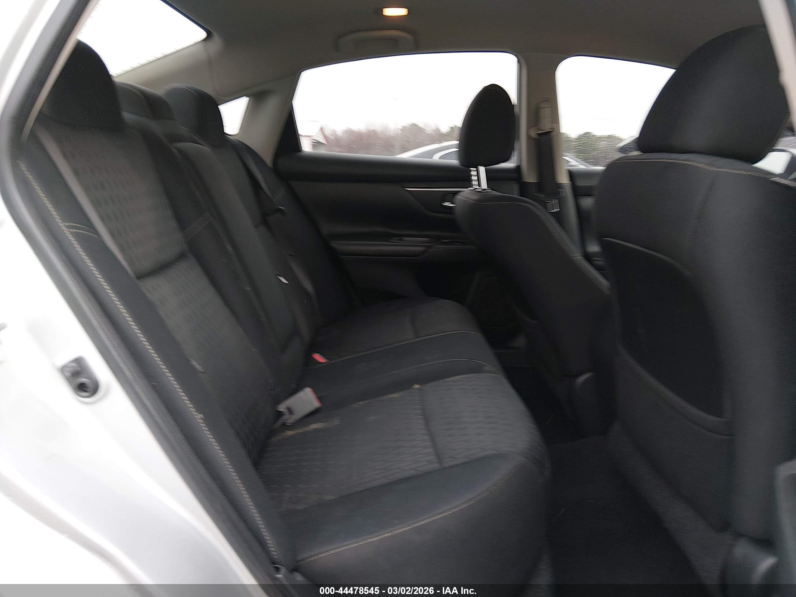 NISSAN ALTIMA image 8