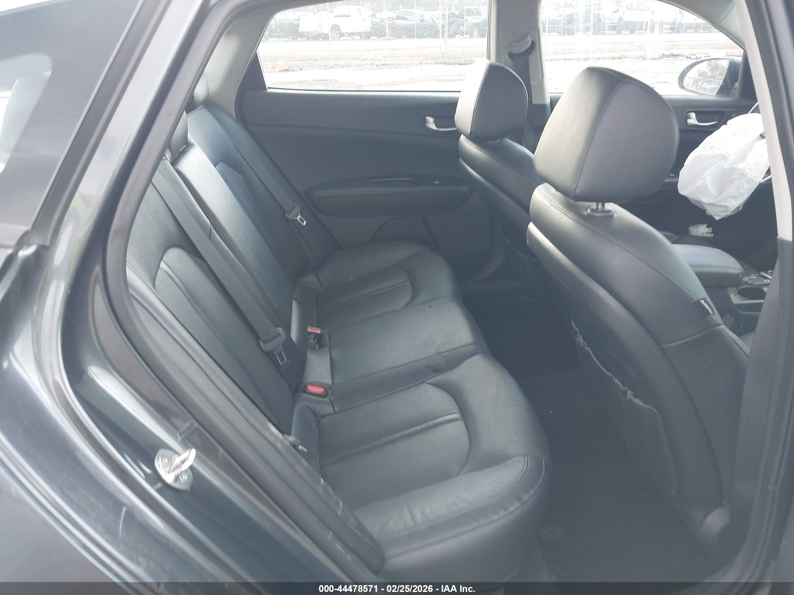 KIA OPTIMA image 8