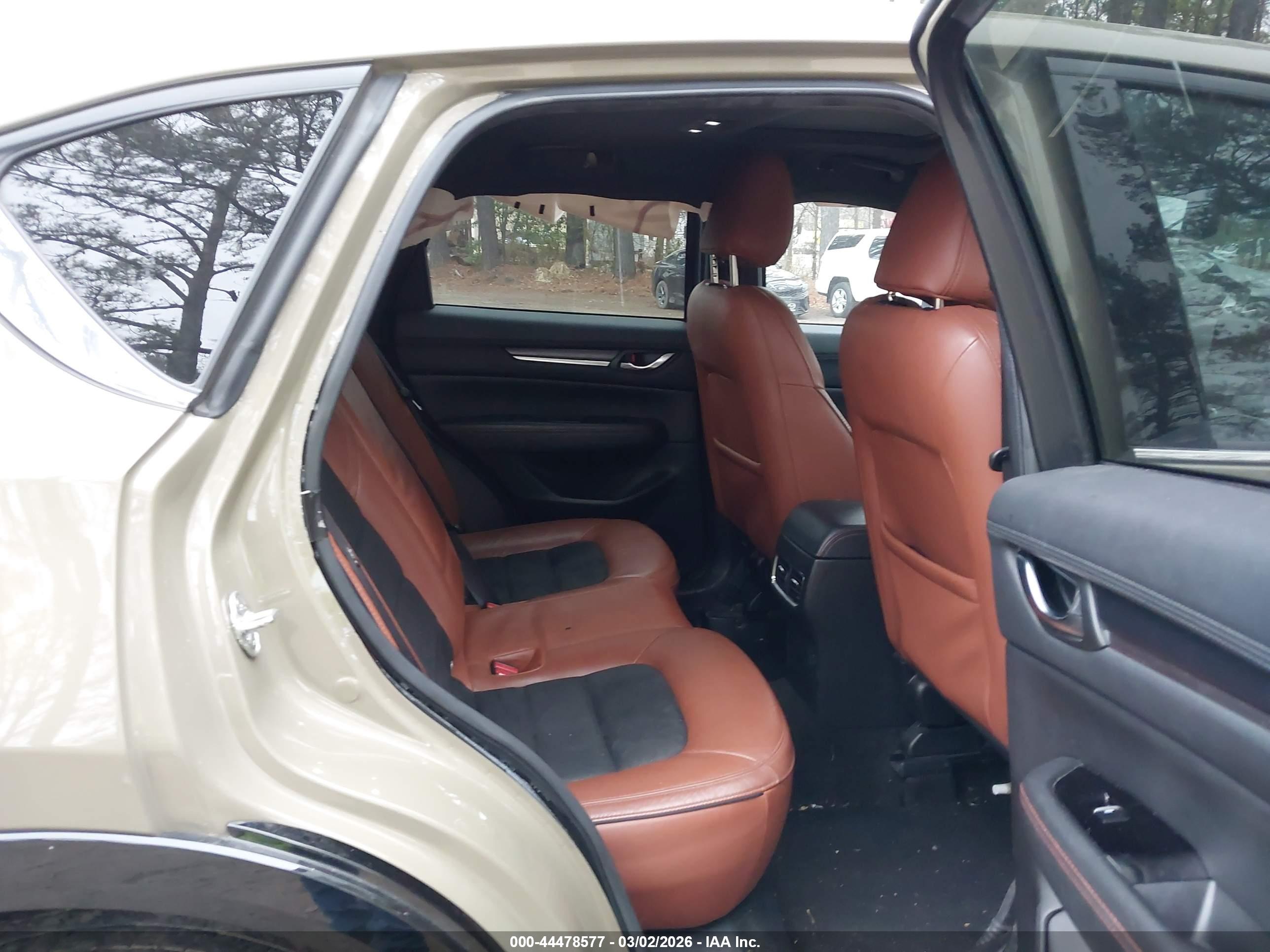 MAZDA CX-5 image 8