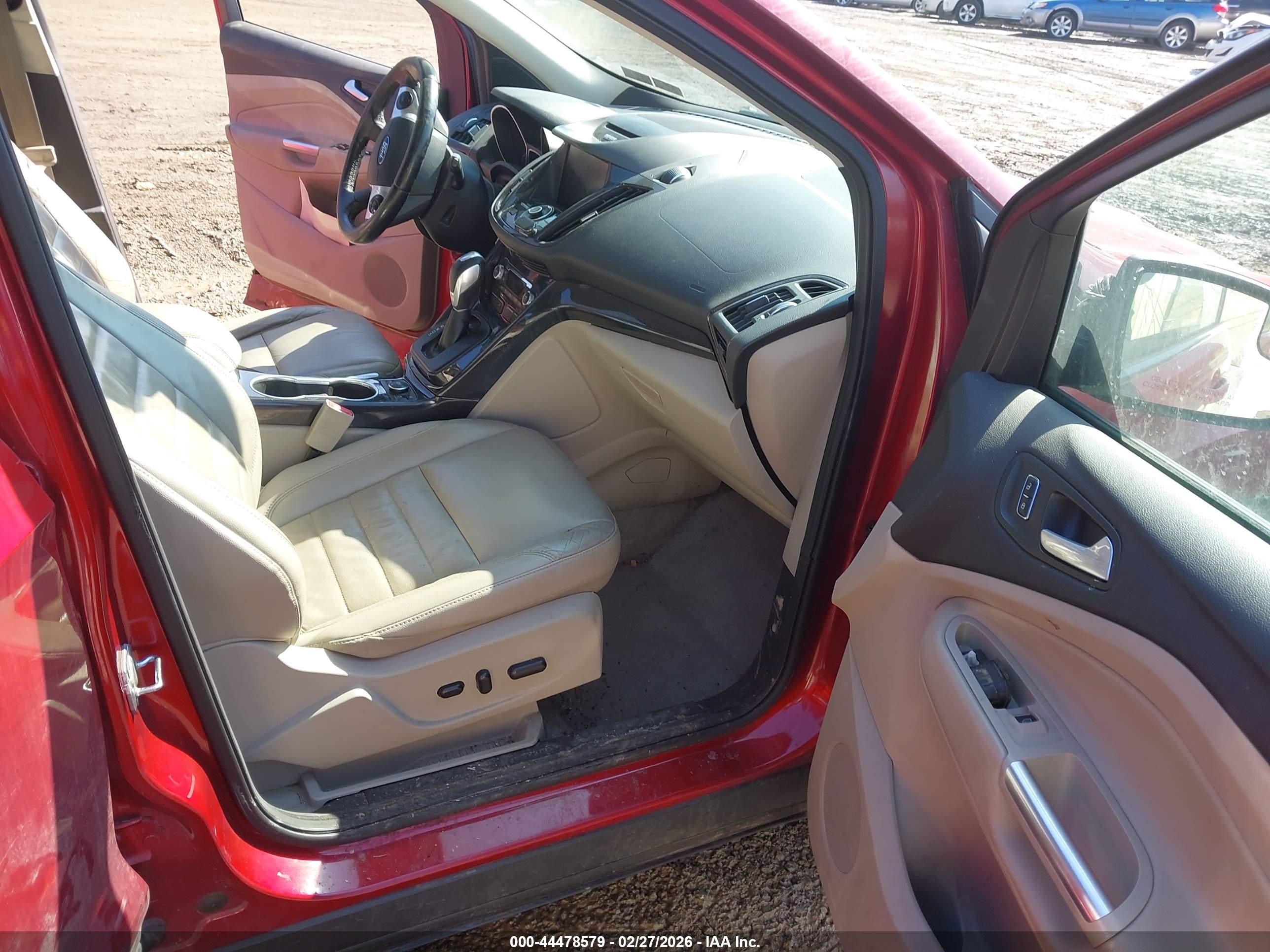 FORD ESCAPE image 5