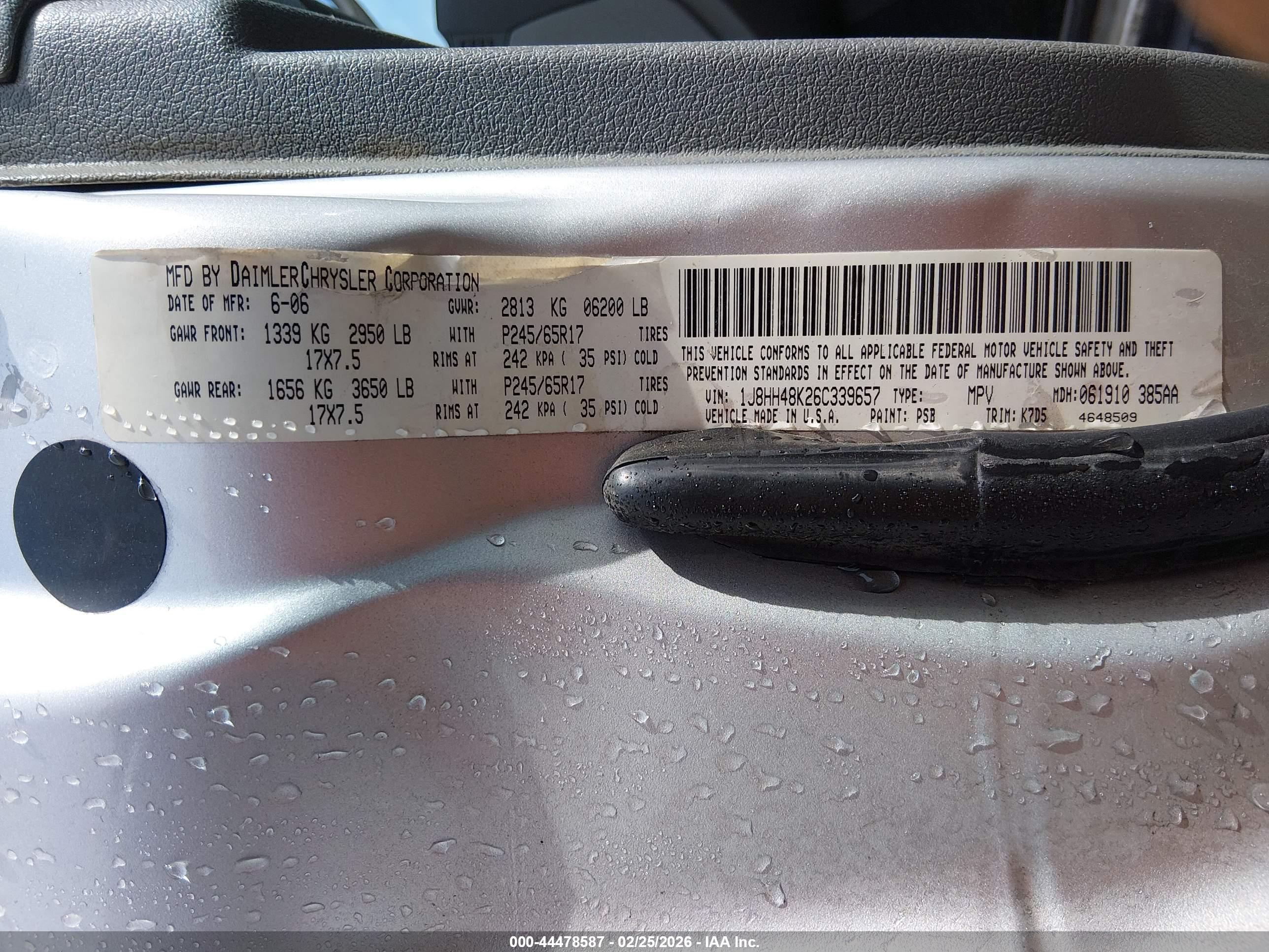 JEEP COMMANDER image 9