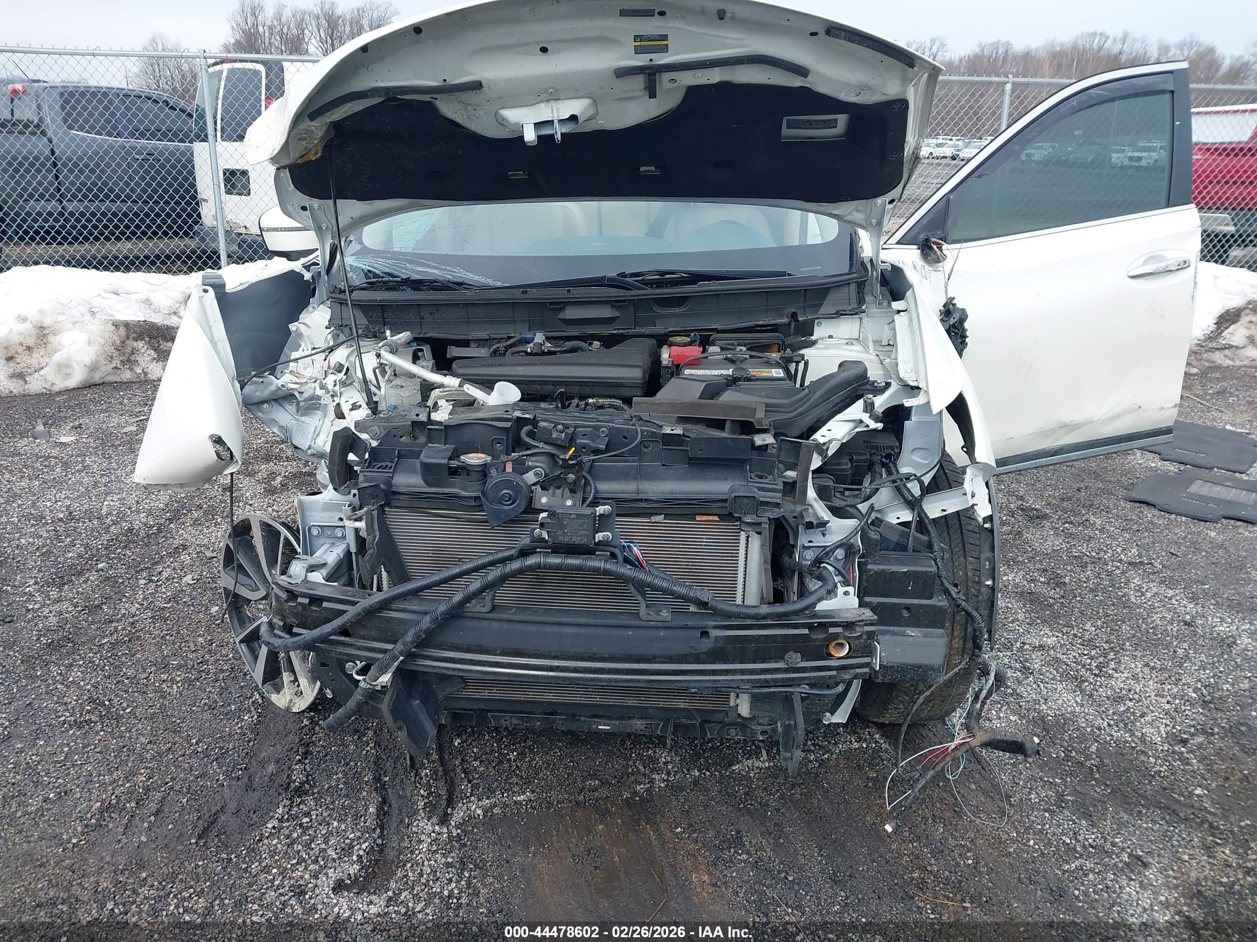 NISSAN ROGUE image 6