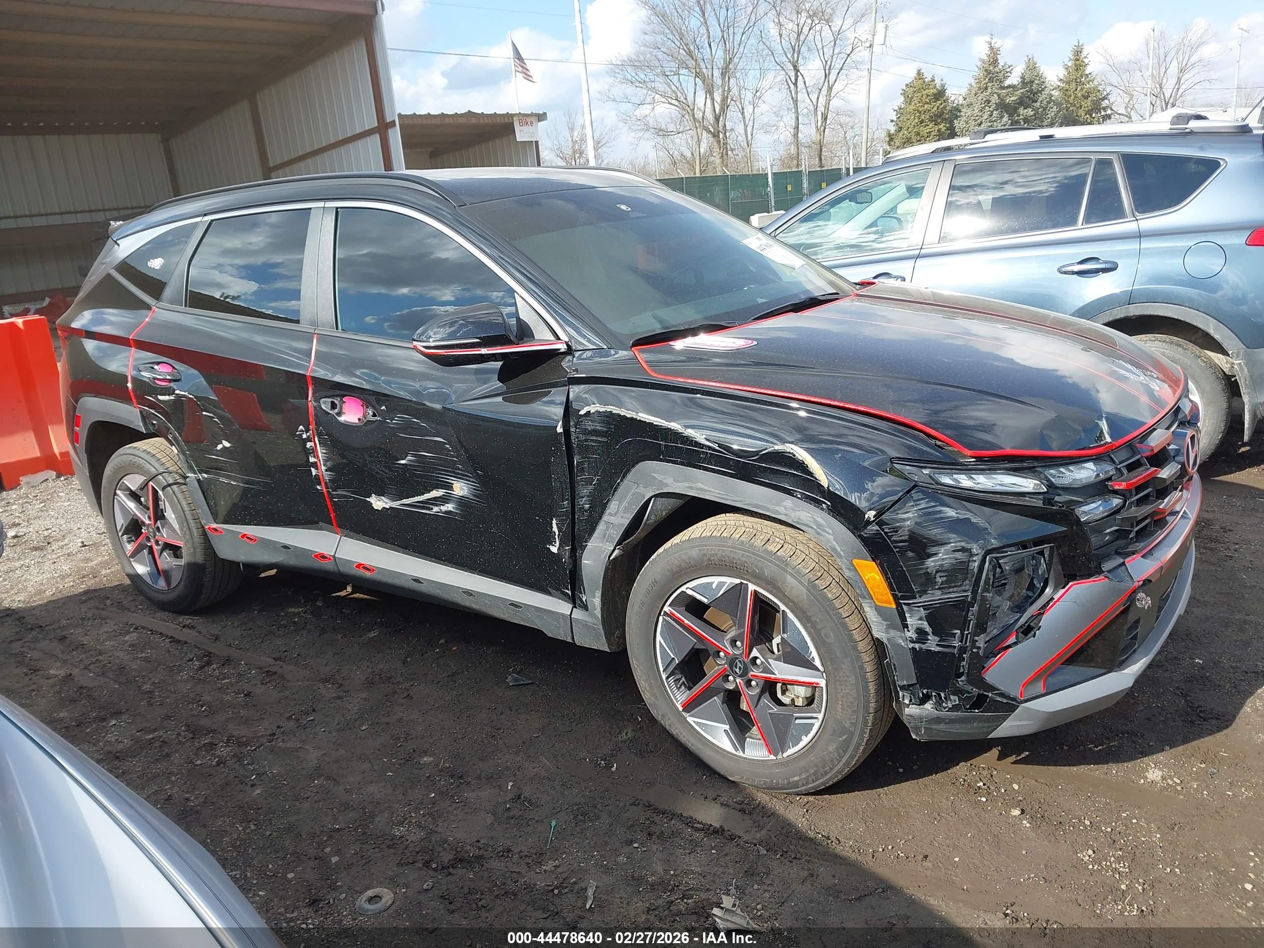 HYUNDAI TUCSON image 6