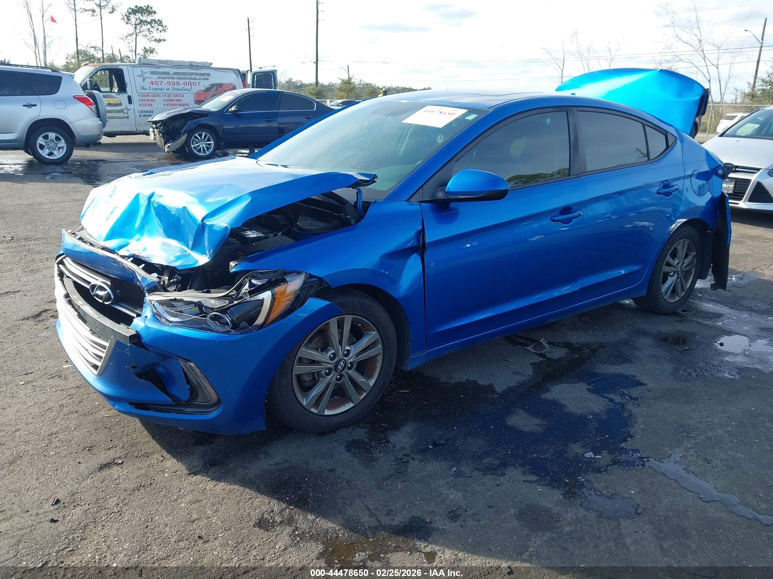 HYUNDAI ELANTRA image 2