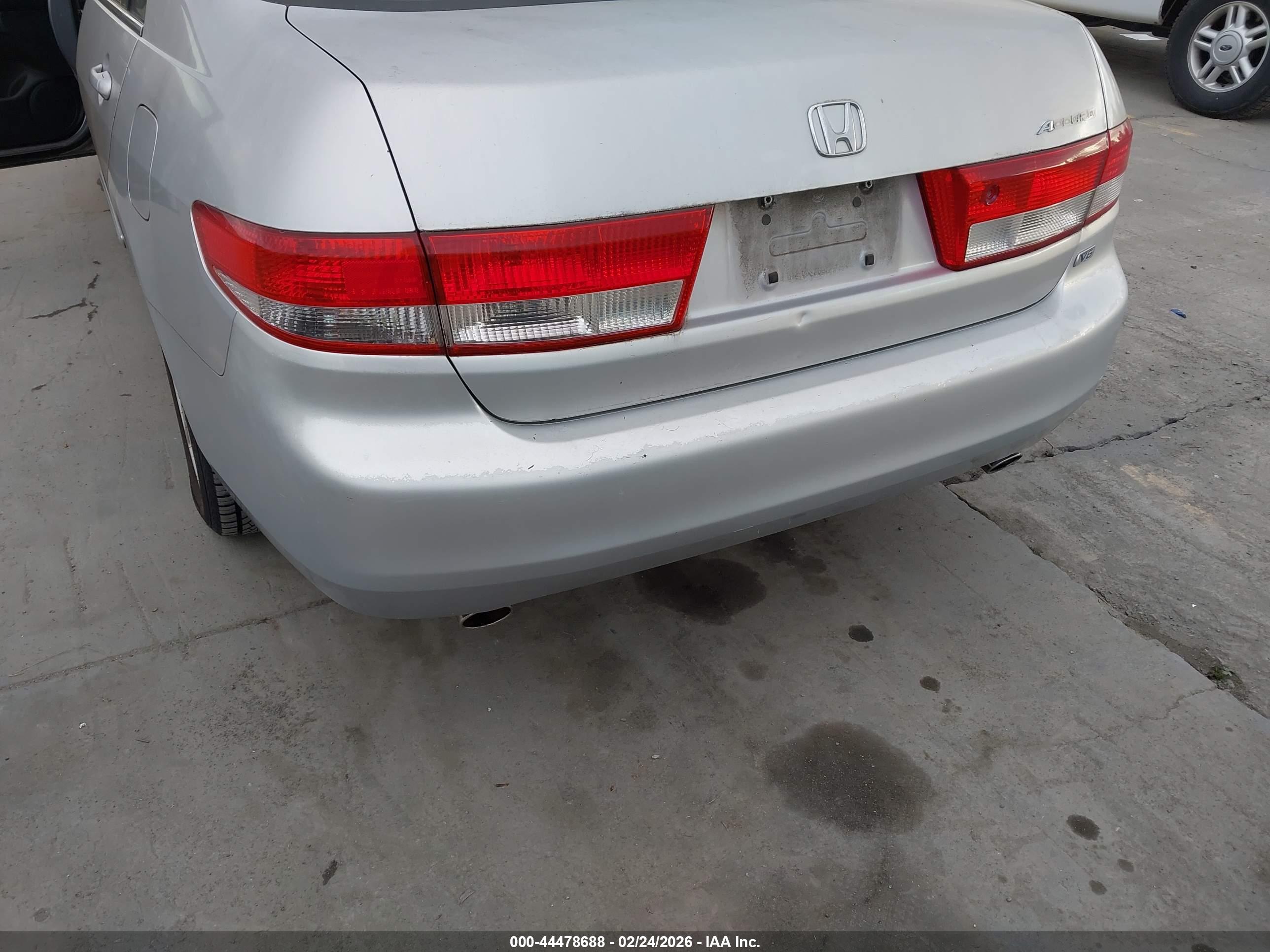 HONDA ACCORD image 6