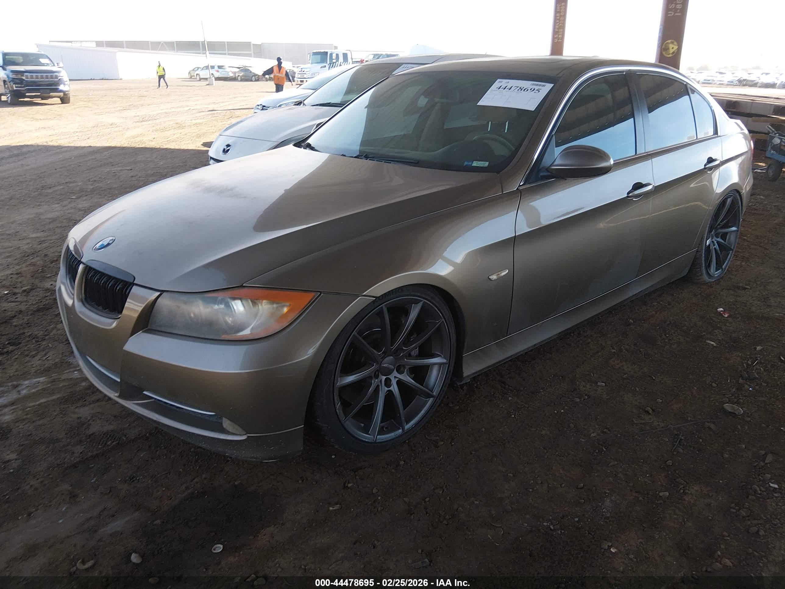 BMW 335I image 2