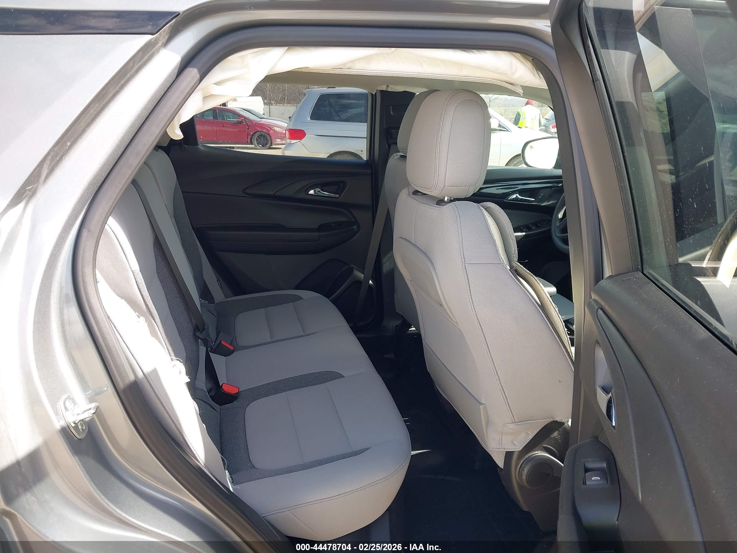 CHEVROLET TRAILBLAZER image 8