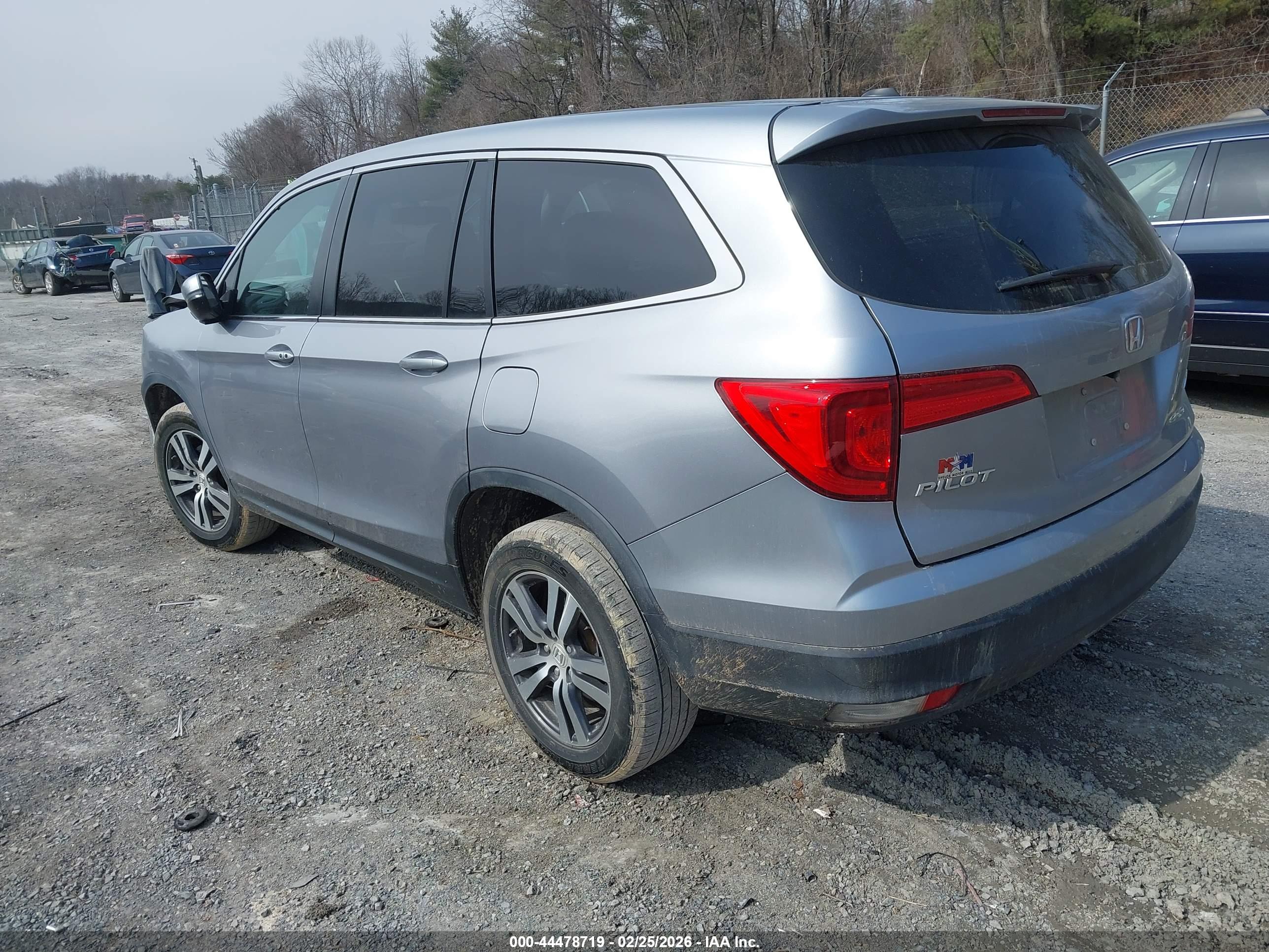 HONDA PILOT image 3