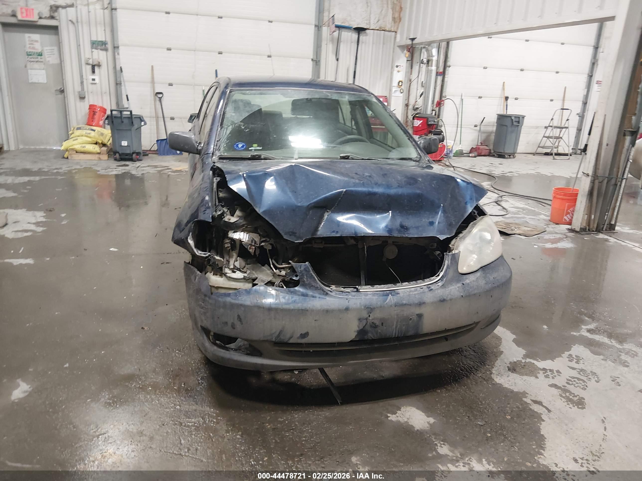 TOYOTA COROLLA image 6