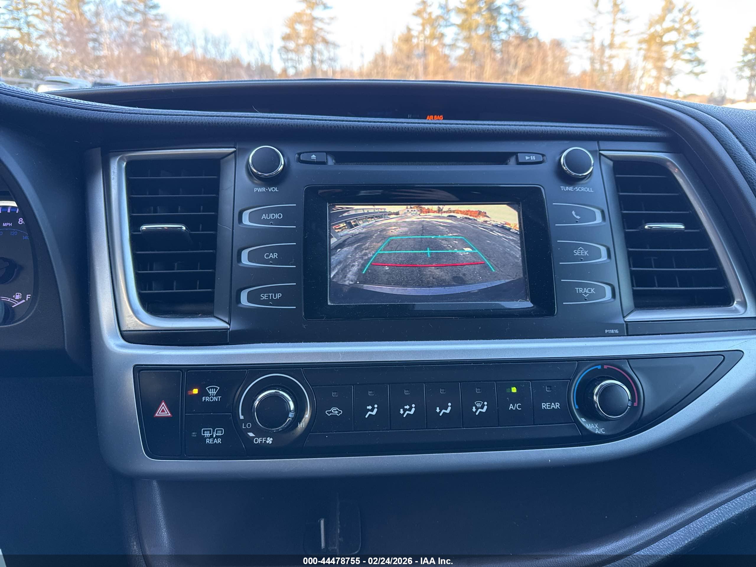 TOYOTA HIGHLANDER image 6
