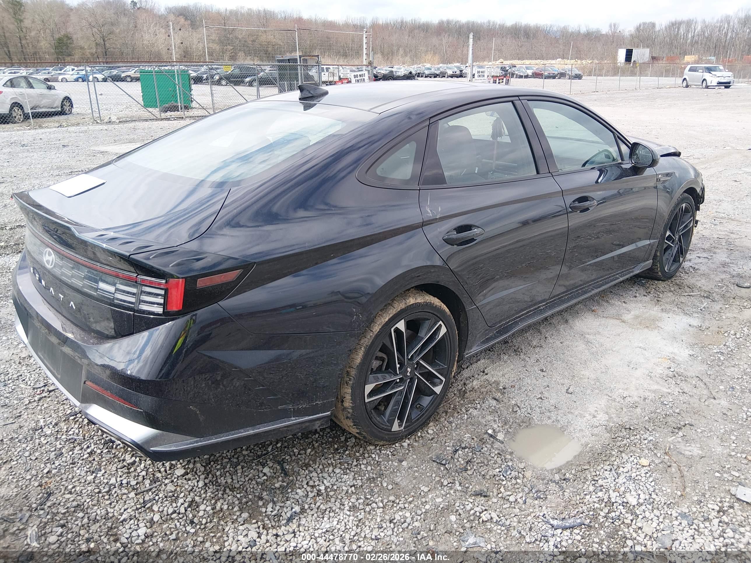 HYUNDAI SONATA image 4