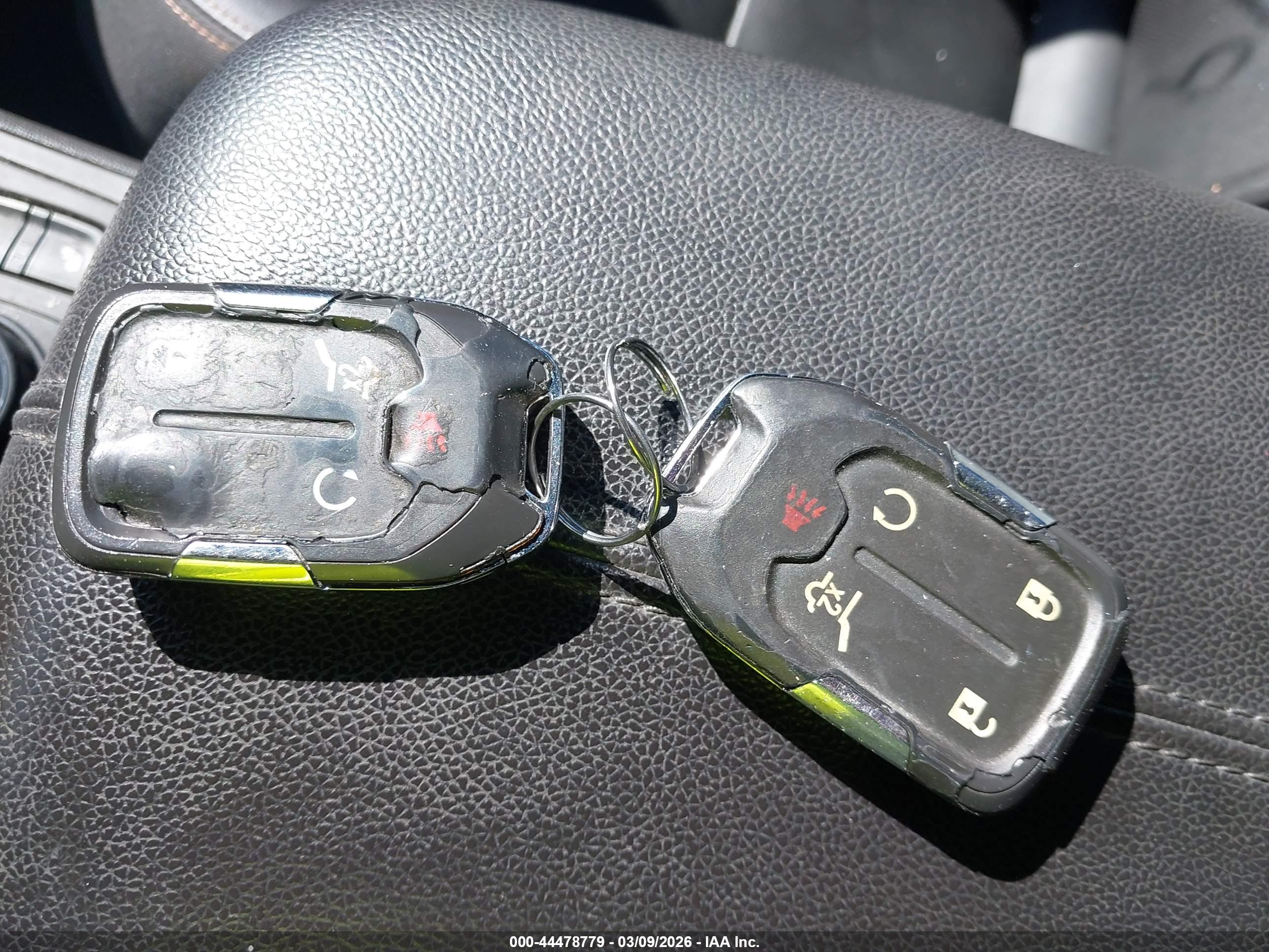 GMC TERRAIN image 11